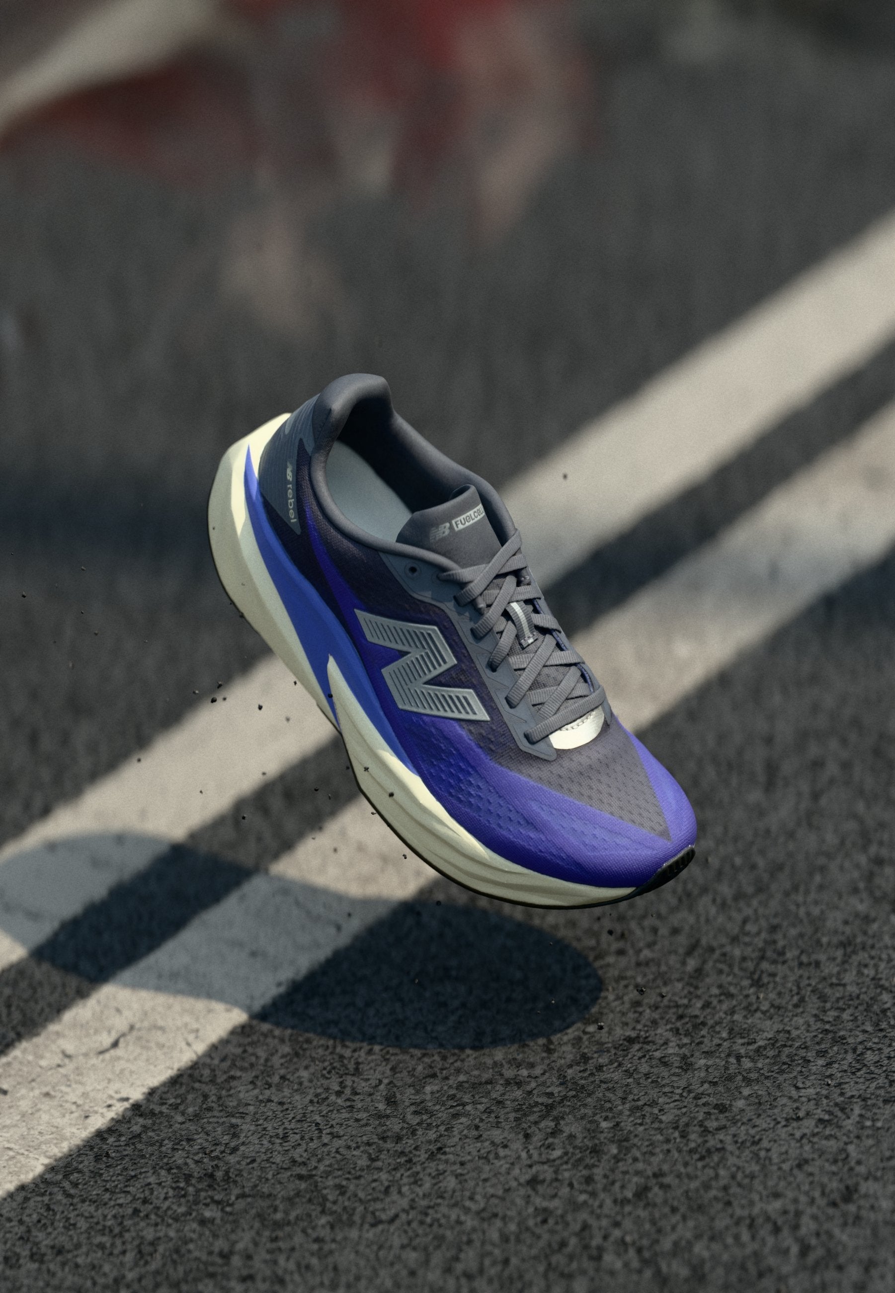 REBEL V5 - Road running shoes - electric indigo