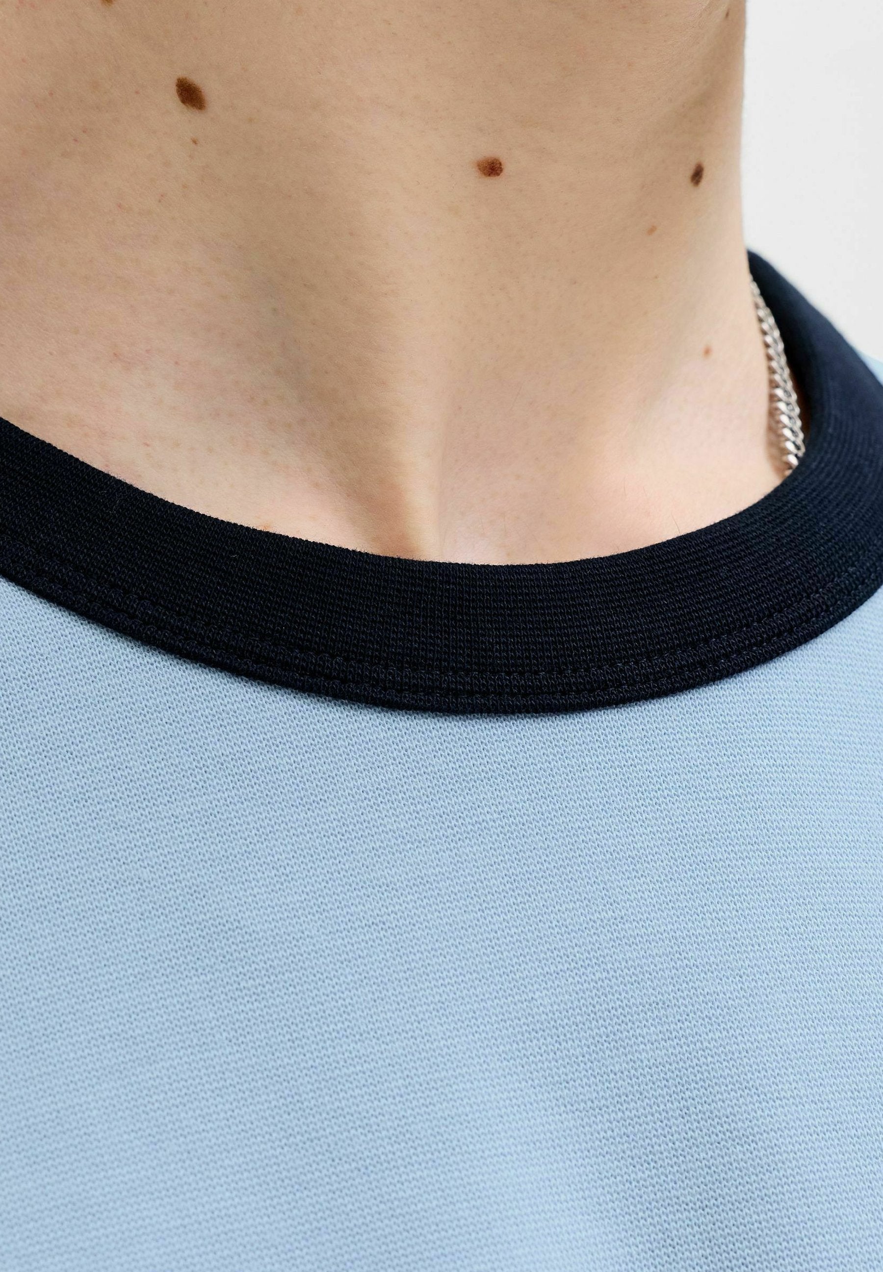 Colour block - Basic T-shirt - cashmere blue