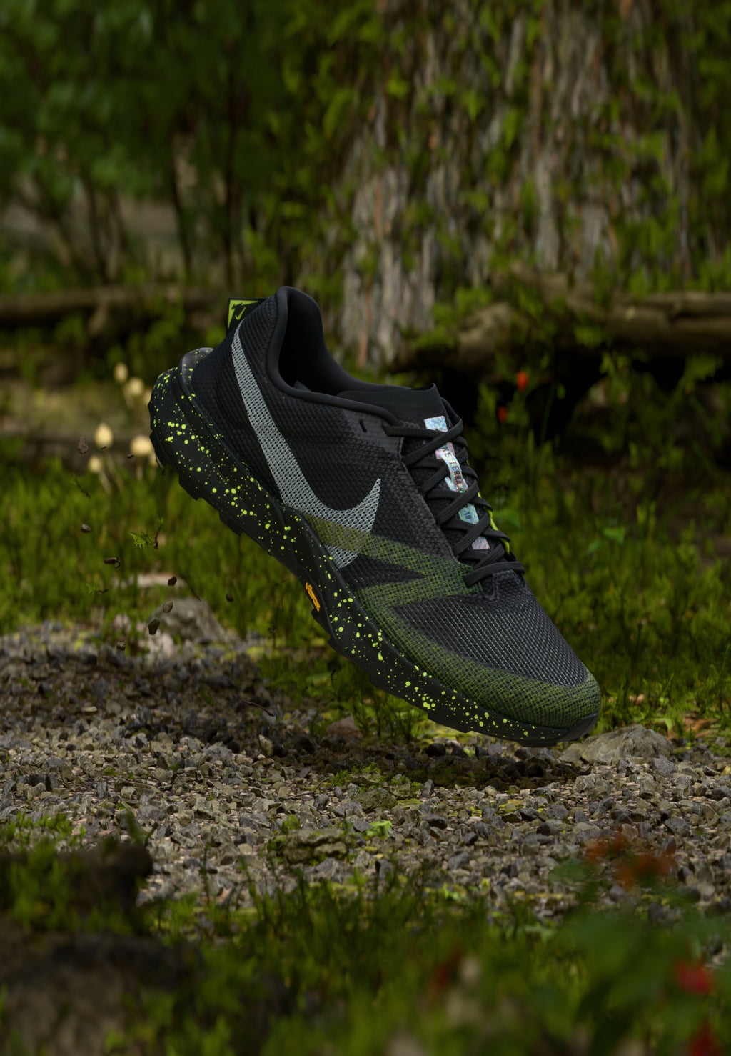 TERRA KIGER 10 - Chaussures de trail running - noir/phantom/volt ice/tattoo/violet platine