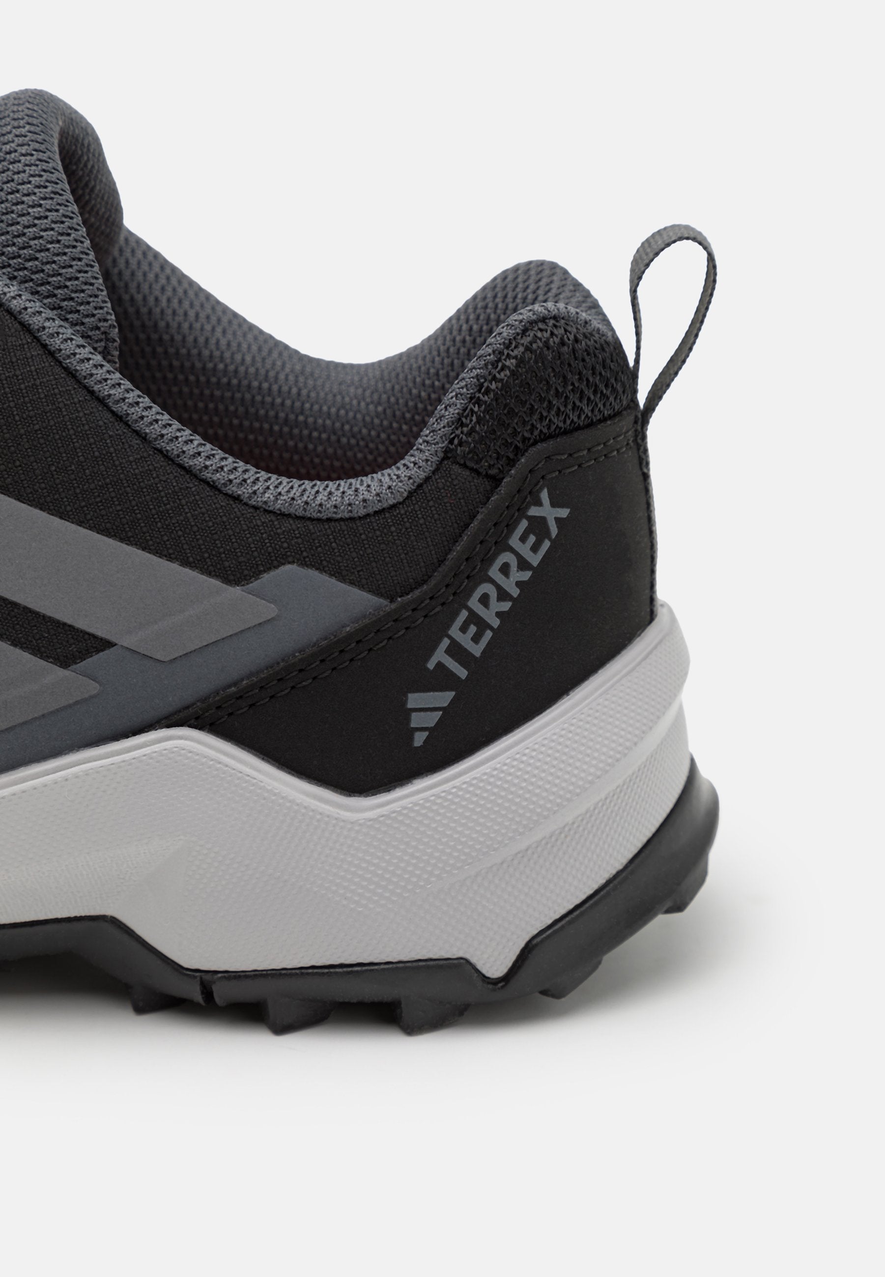 AX4R UNISEX - Chaussures de randonnée - core black/grey four/grey six