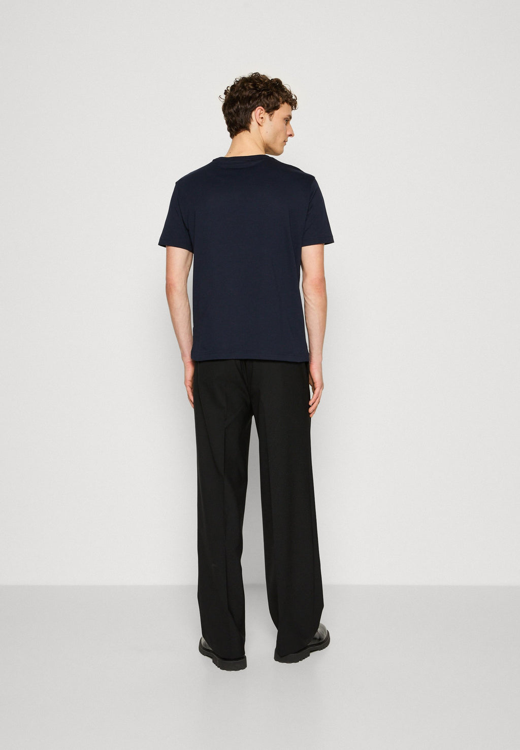 PRINTED ARCHIVE SHIELD - Basic T-shirt - evening blue