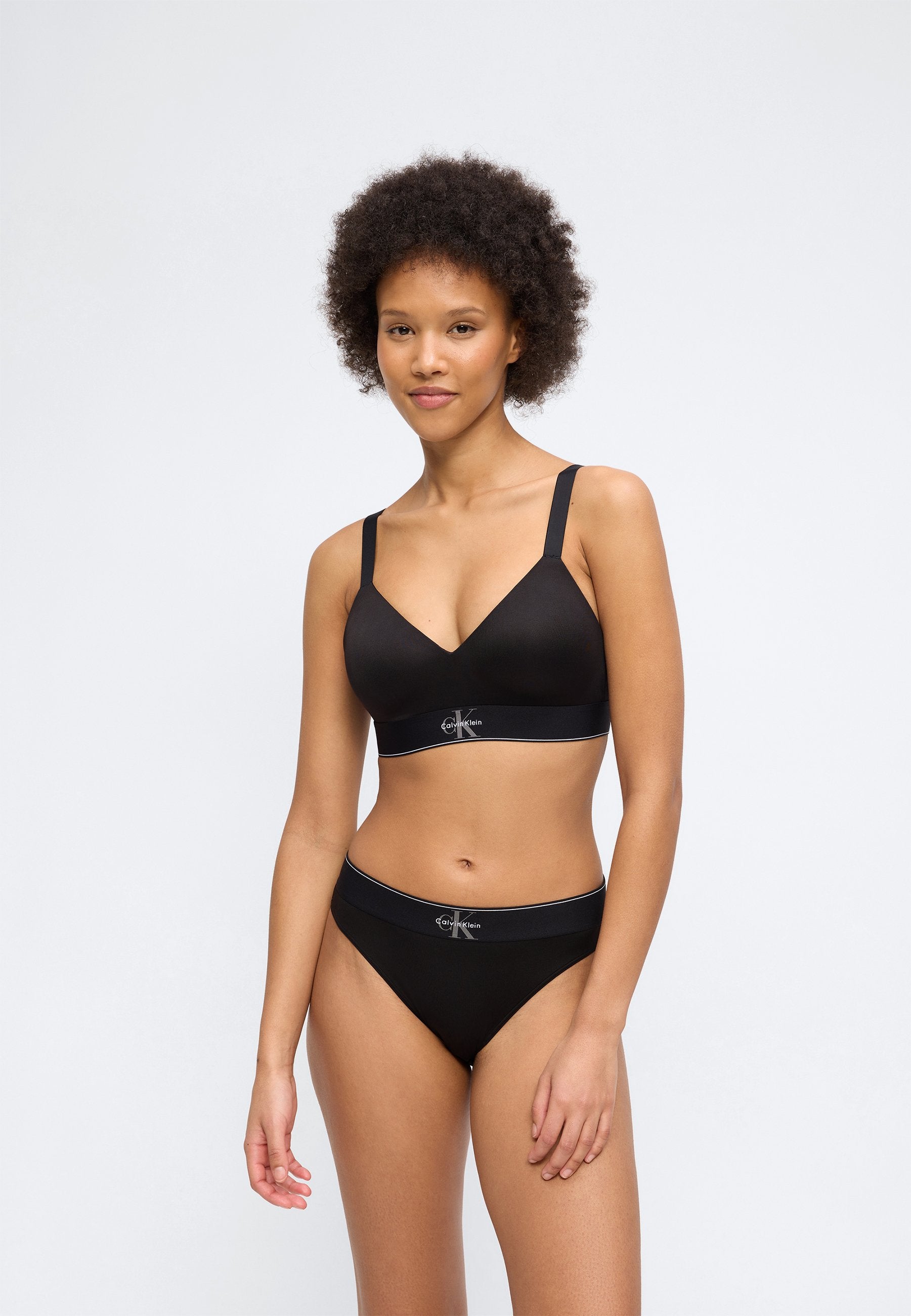 LIGHTLY LINED BRALETTE GRAPHIC - Triangle bra - black