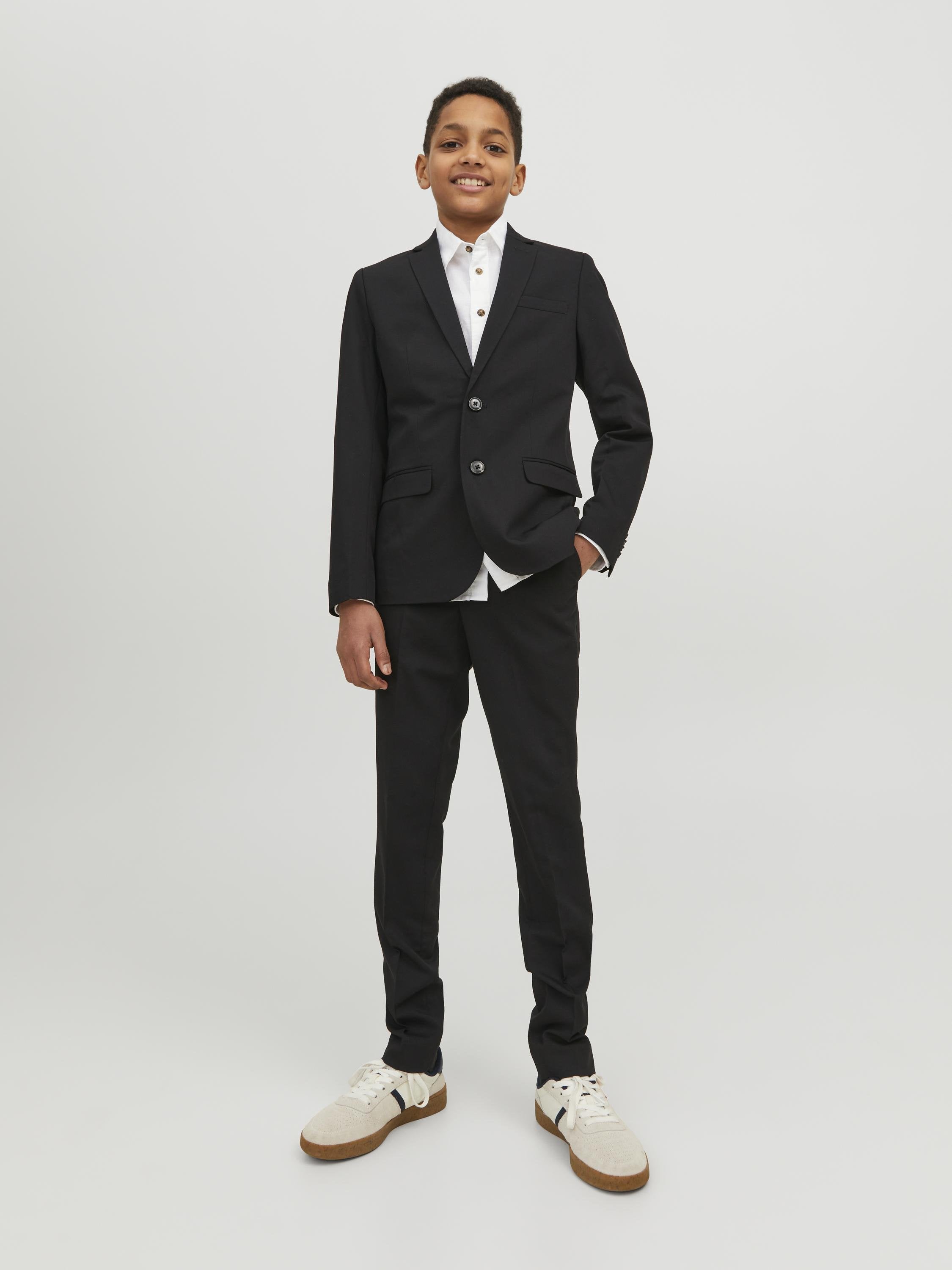Single breasted and tailored JPRSOLAR Suit Junior - Blazer jacket - black