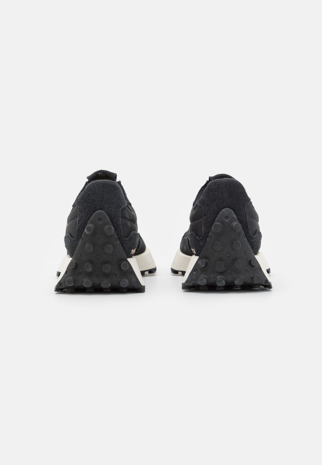 WS327 - Trainers - black