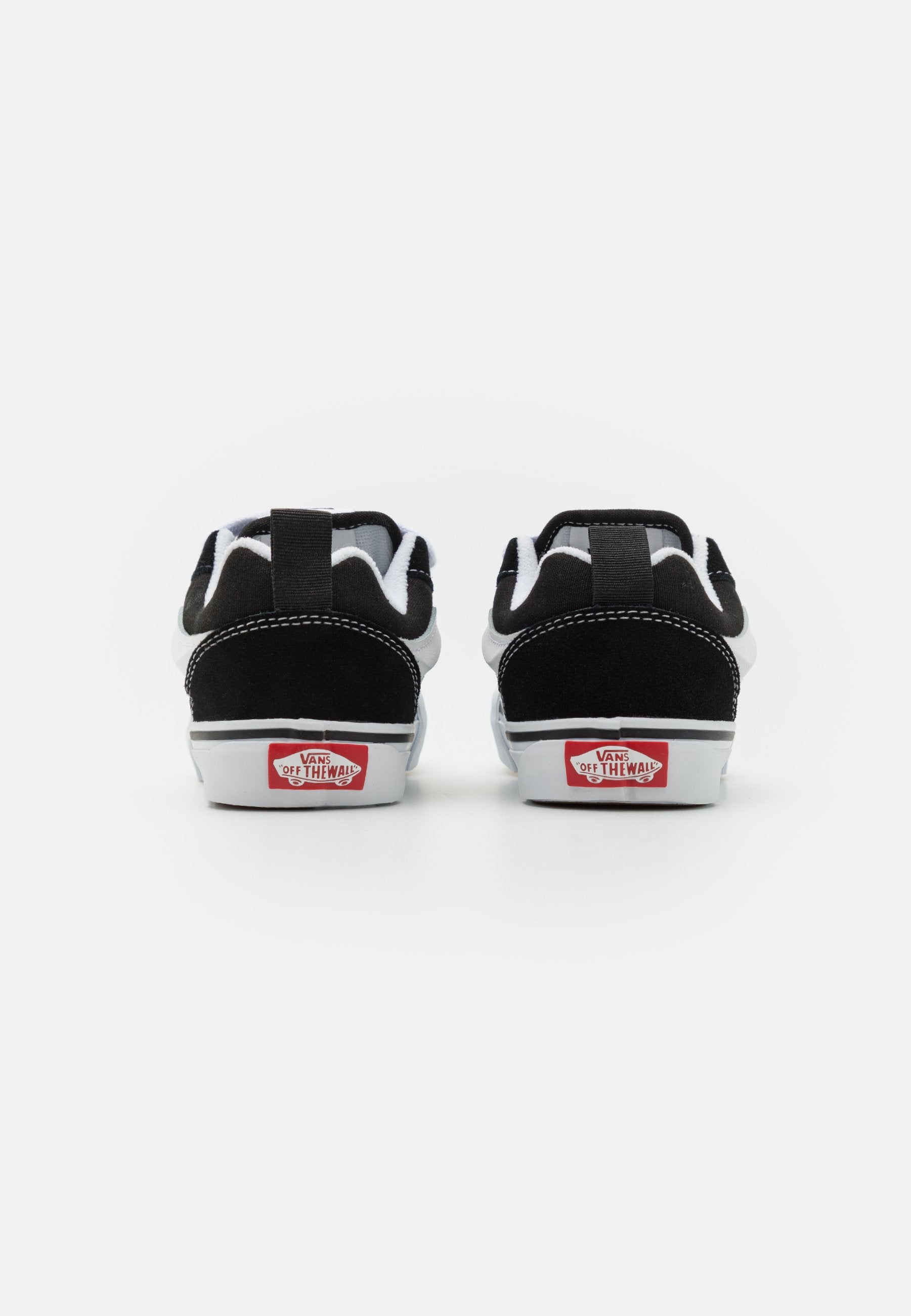 KNU SKOOL UNISEX - Skate shoes - black/true white