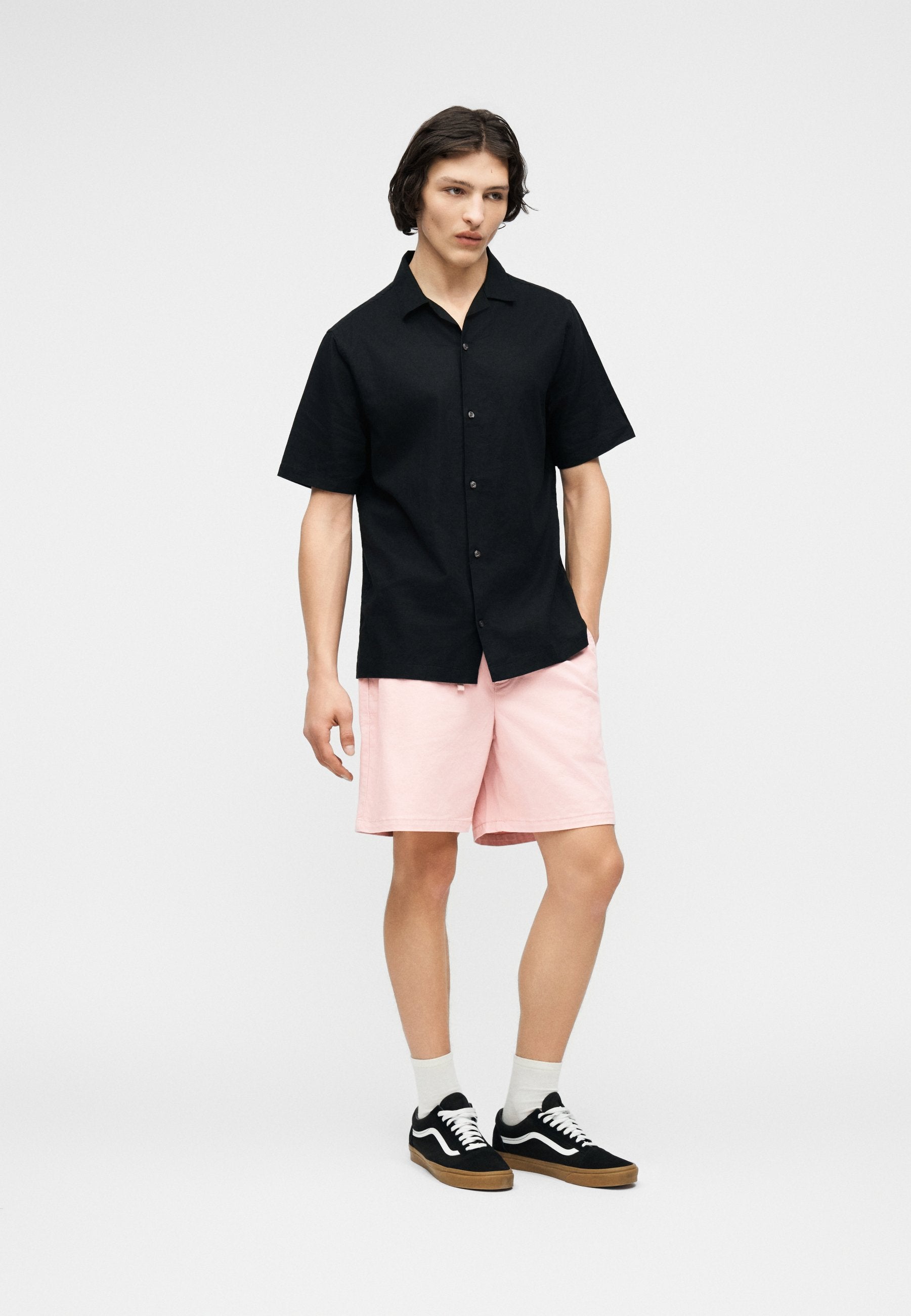 ESSENTIAL EASY  - Shorts - primitive