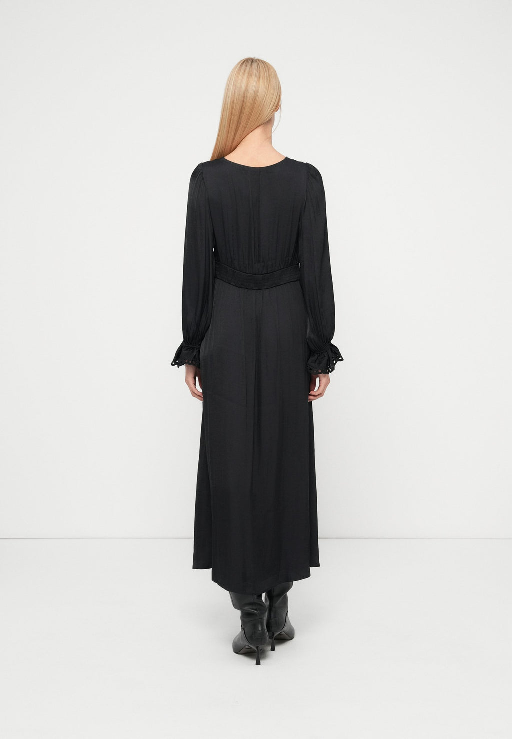 V NECK MAXI DRESS - Maxi dress - true black