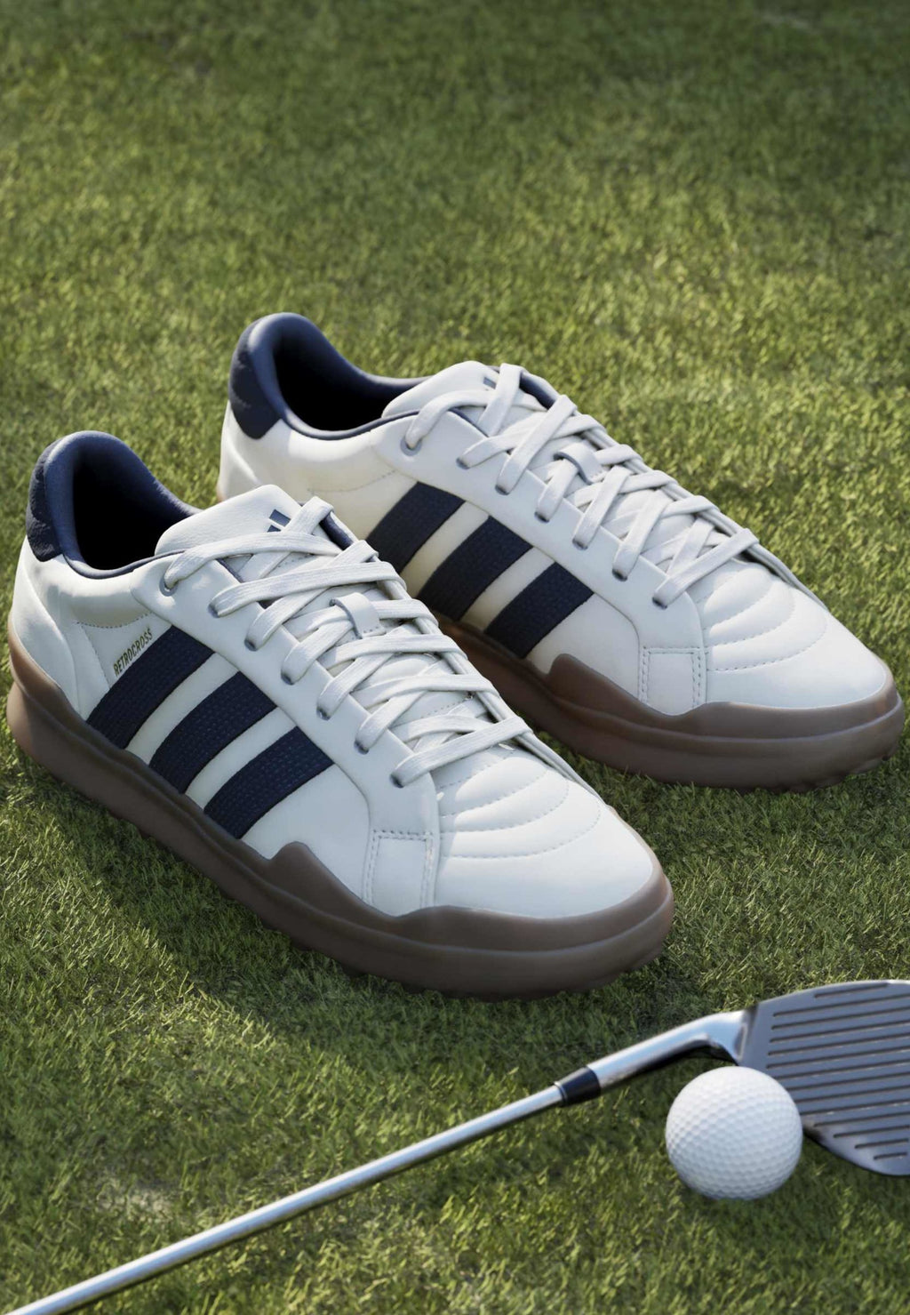 RETROCROSS GRIPMORE - Golf shoes (without spikes) - cwhite/conavy/gum