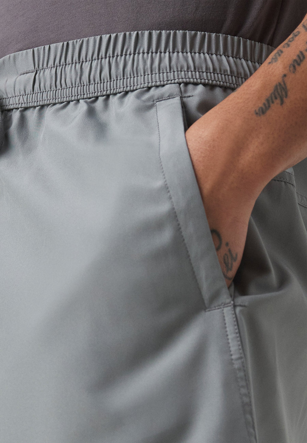 FORM SHORT - Sports shorts - smoke grey/black