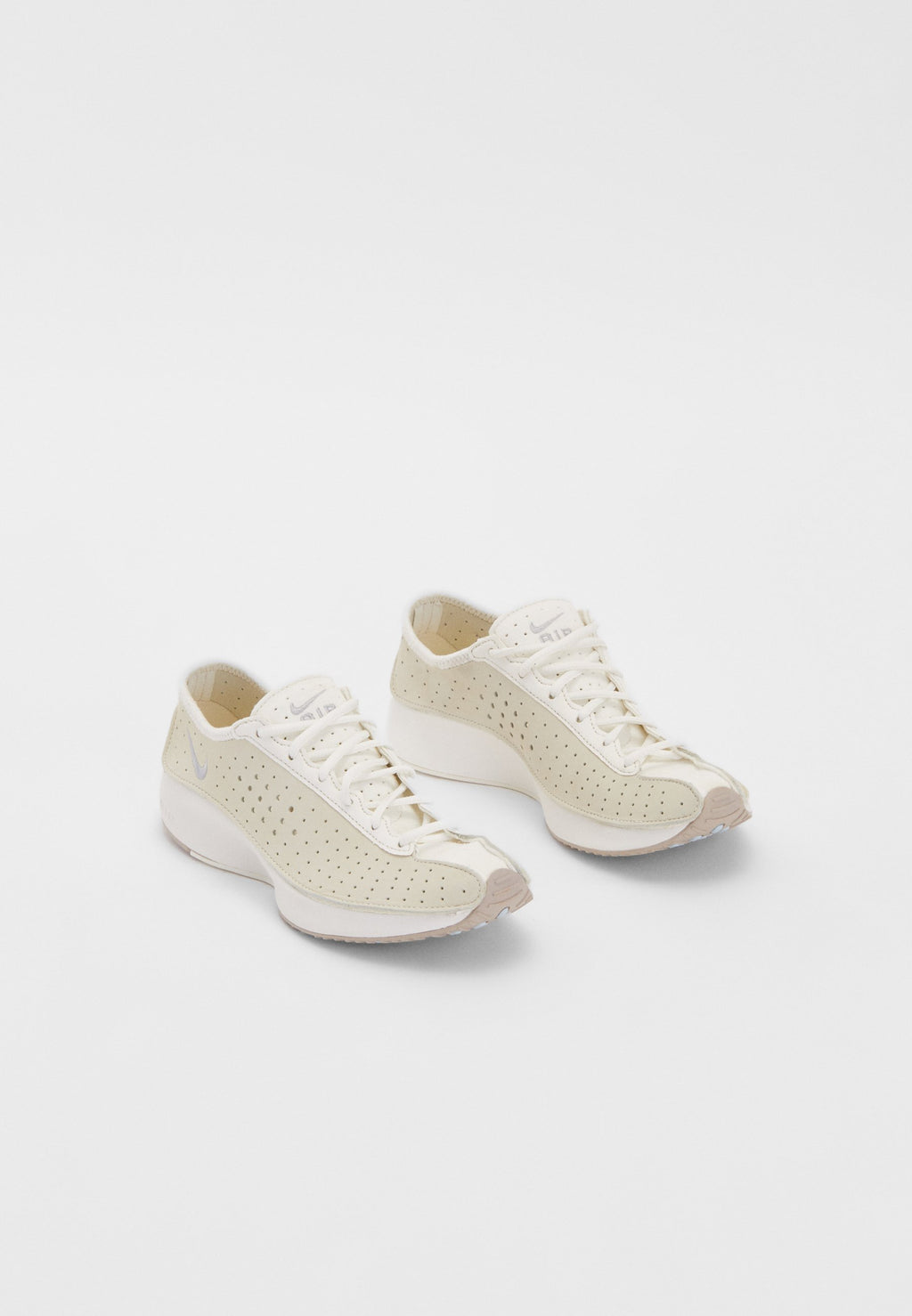 AIR SUPERFLY - Trainers - coconut milk/metallic silver-coloured/sail/classic stone/cobalt tint