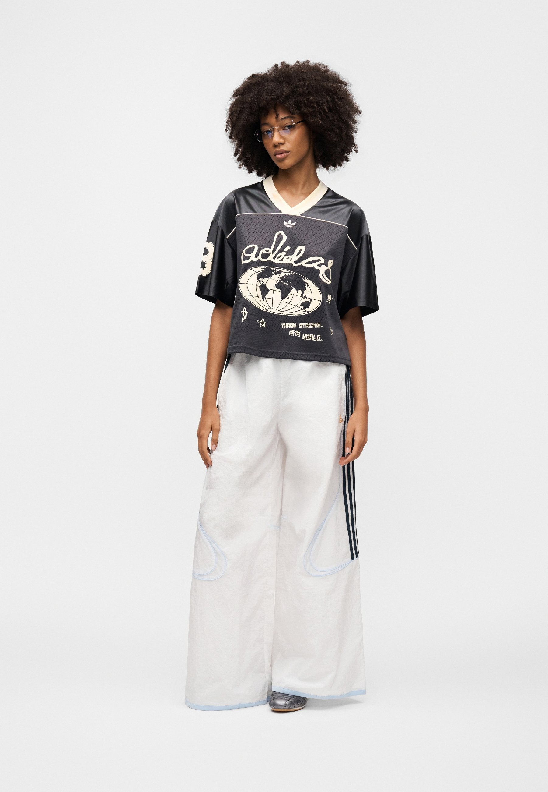 CROPPED - Print T-shirt - utility black
