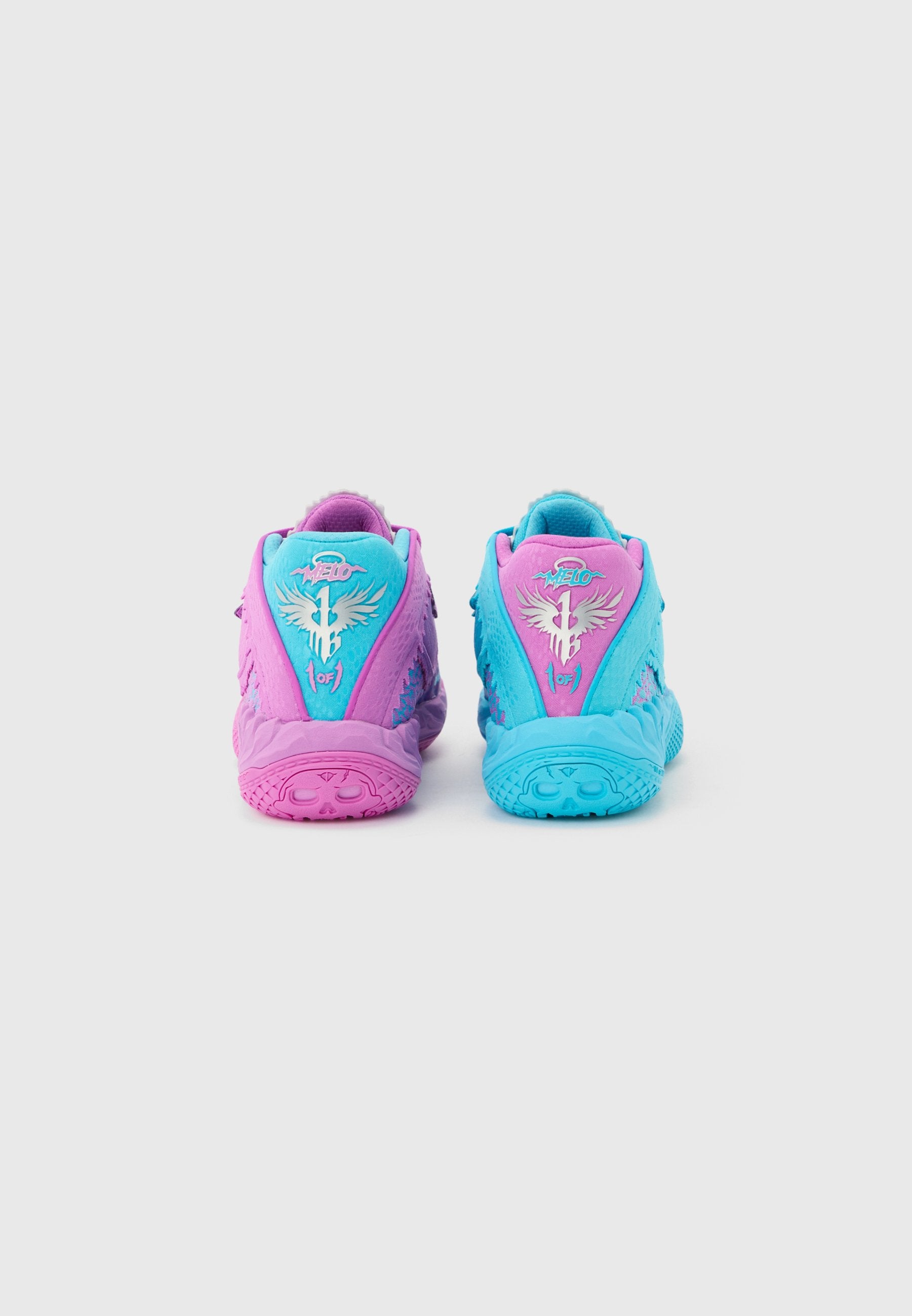MB.05 HIVE UNISEX - Basketball shoes - bright aqua/pure magenta