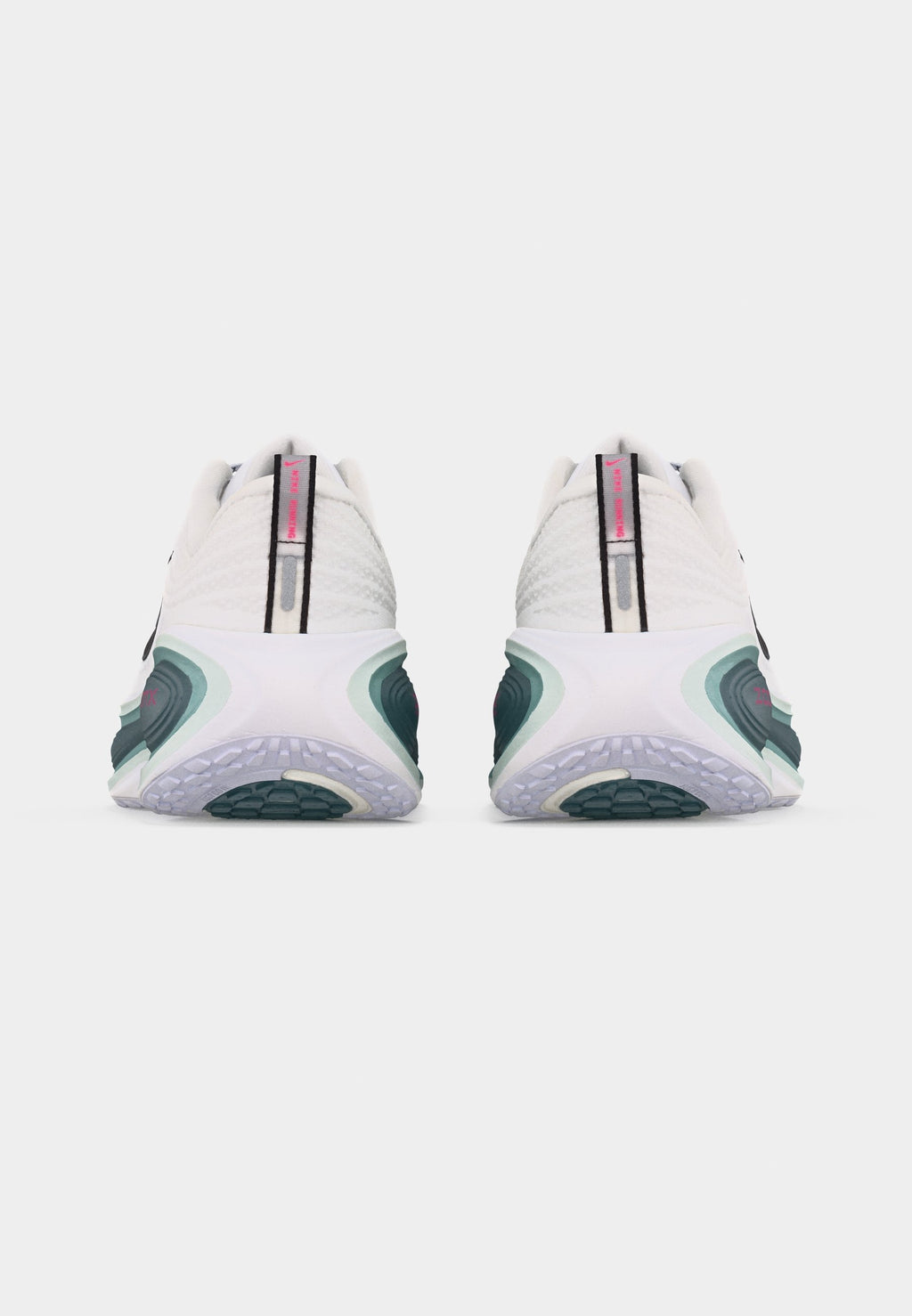 VOMERO PLUS - Road running shoes - white/black/mineral slate/hyper pink/mineral/barely grey