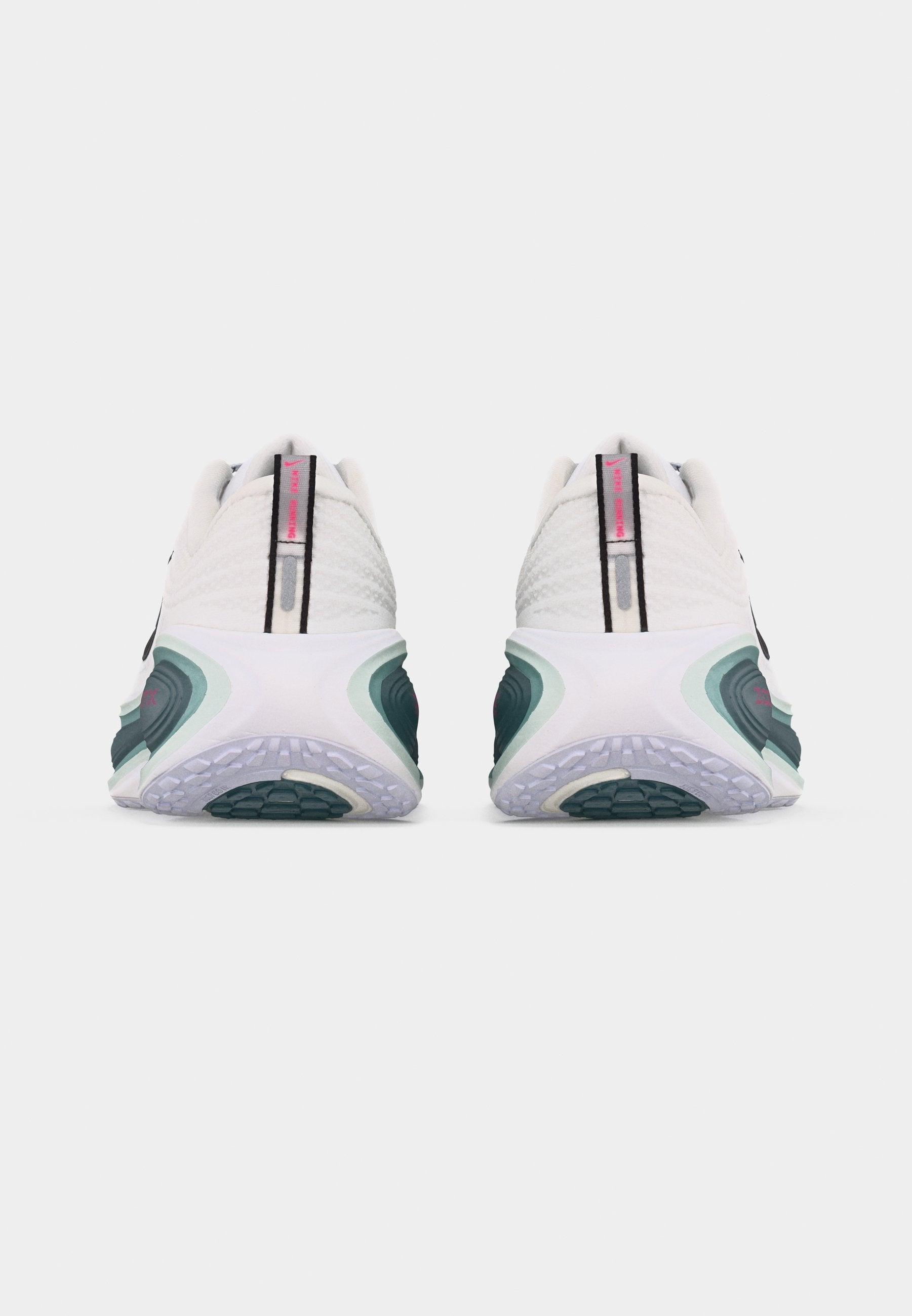 VOMERO PLUS - Road running shoes - white/black/mineral slate/hyper pink/mineral/barely grey