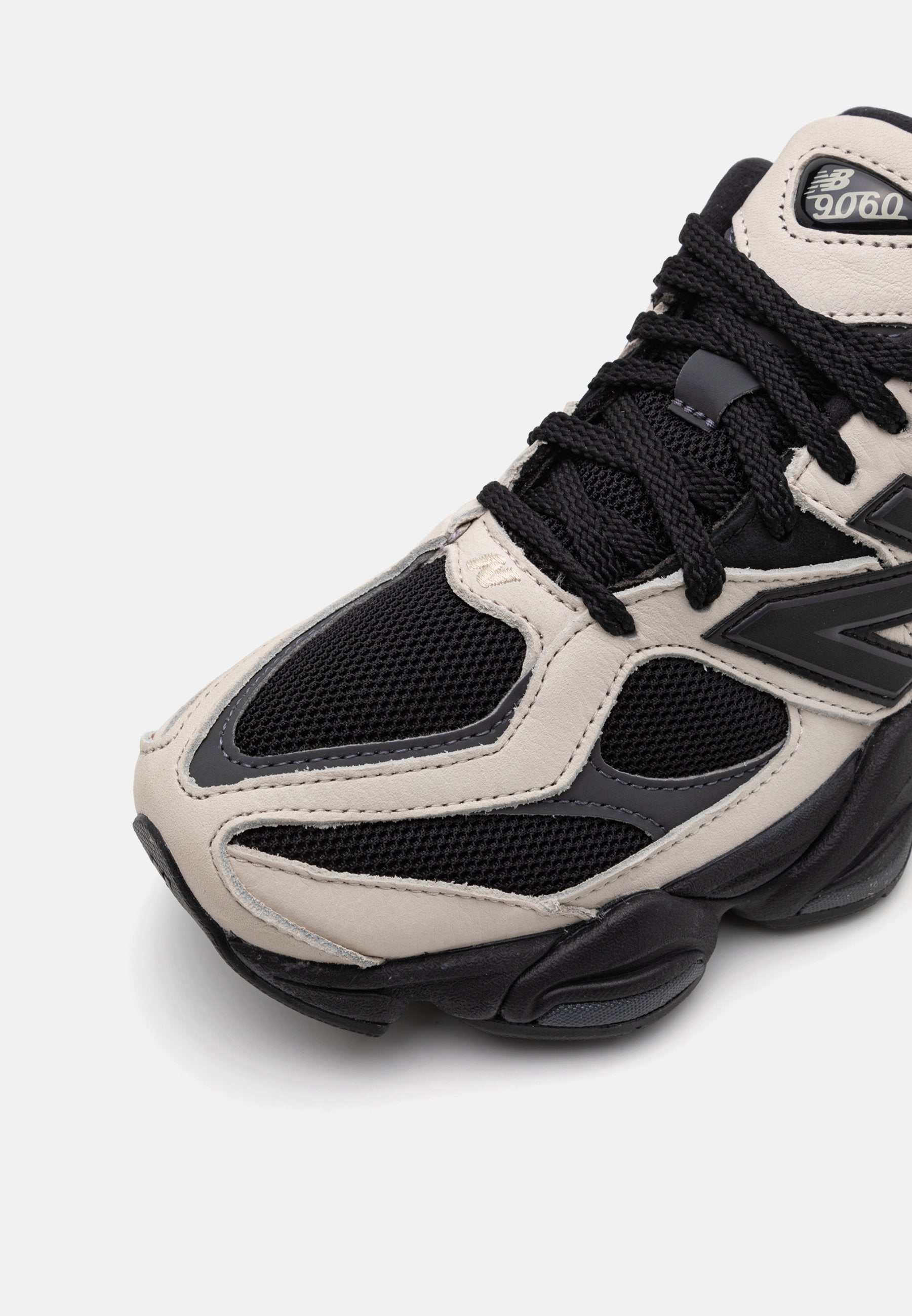 U9060 UNISEX - Trainers - black/off white