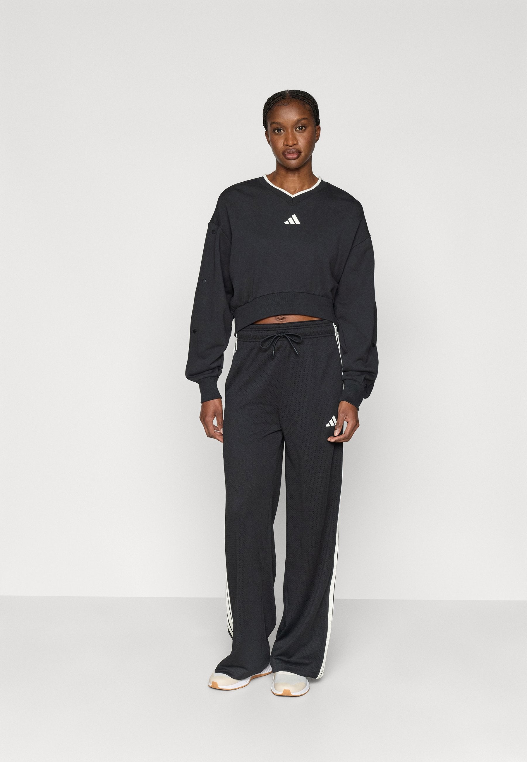STADIUM CREW - Sweatshirt - black/off white