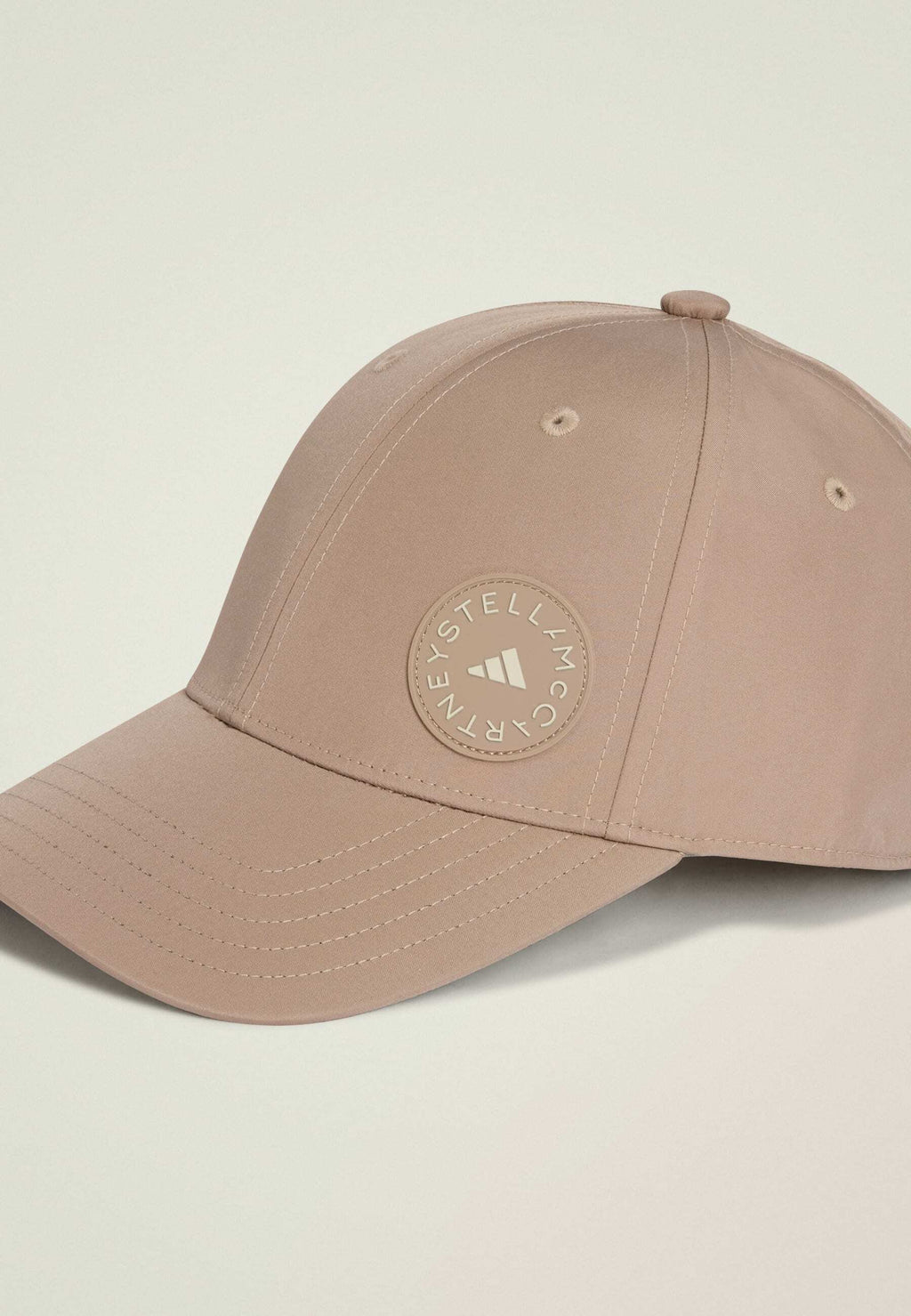 Cap - chalky brown   black