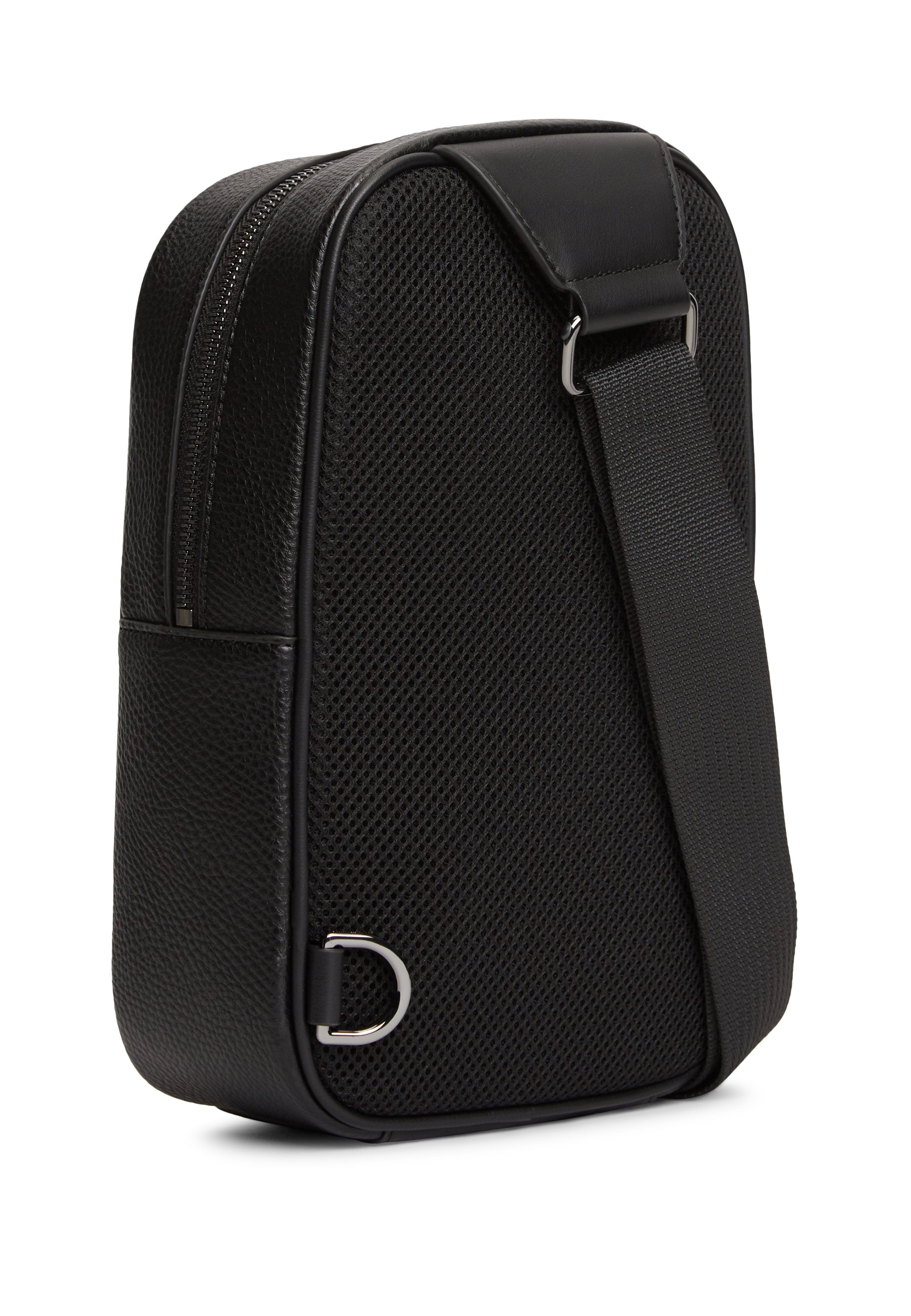 LOGO PEBBLE GRAIN SLING BAG - Cross body bag - black