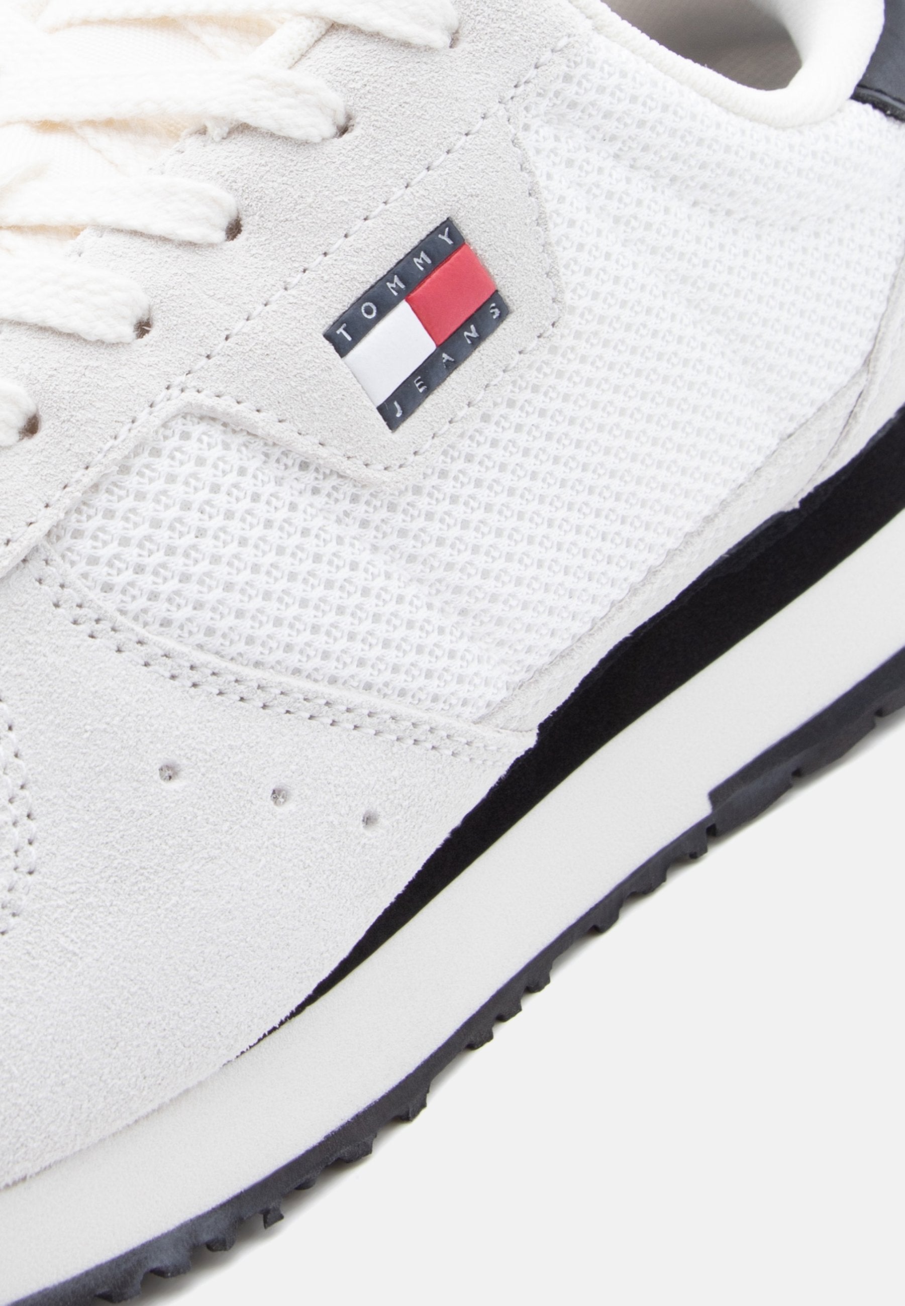 LOGO SUEDE CONTRAST HEEL TRAINERS - Trainers - ecru/black