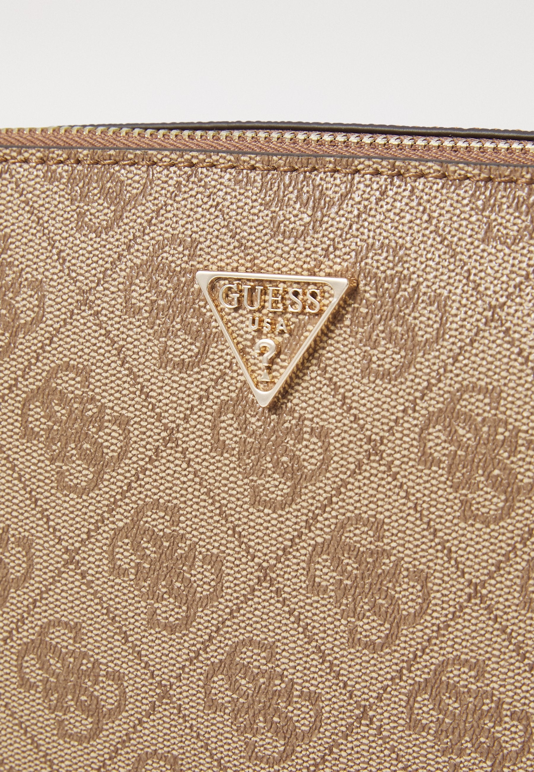 NOELLE - Cross body bag - latte/brown