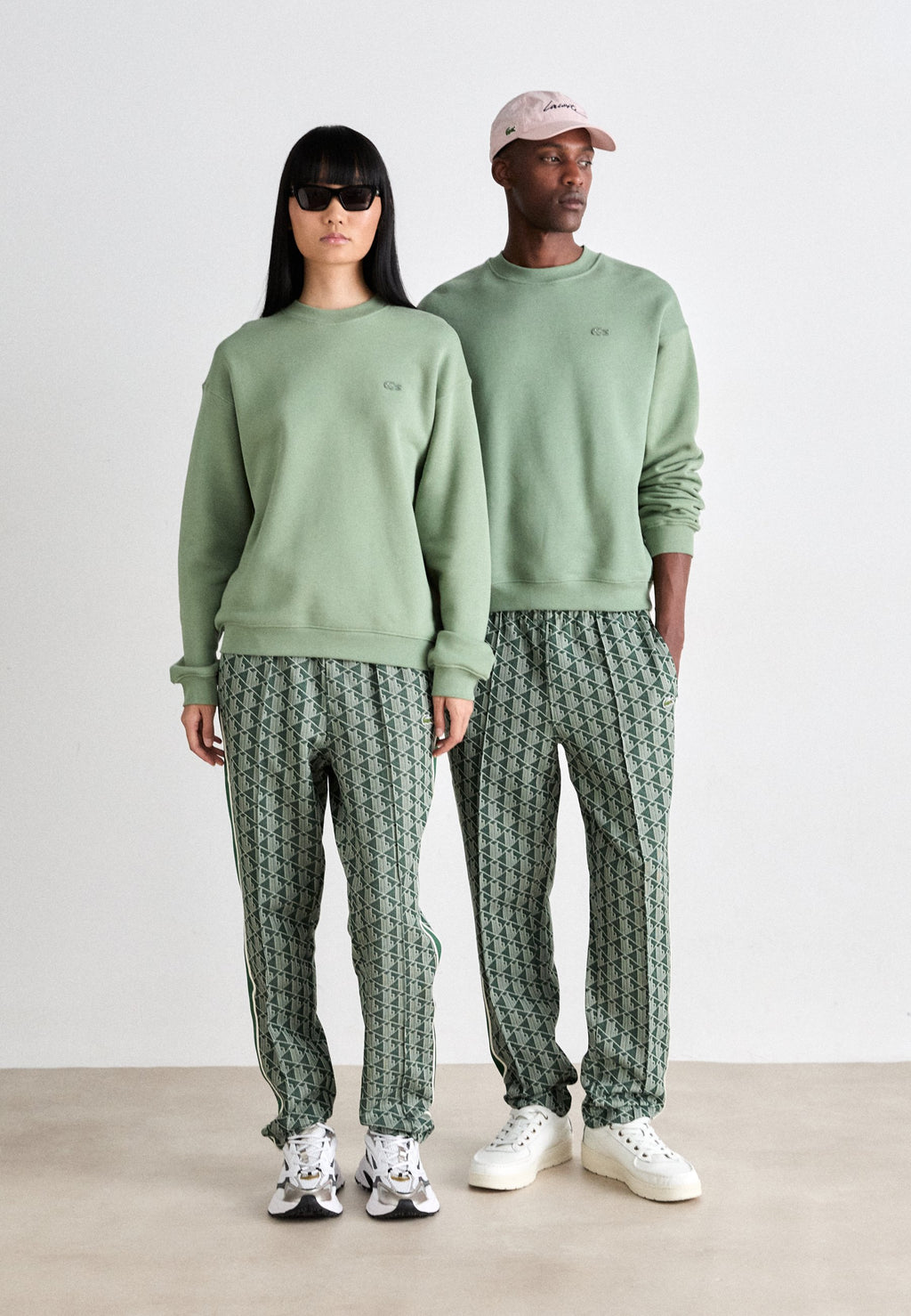 UNISEX - Tracksuit bottoms - green/sinople