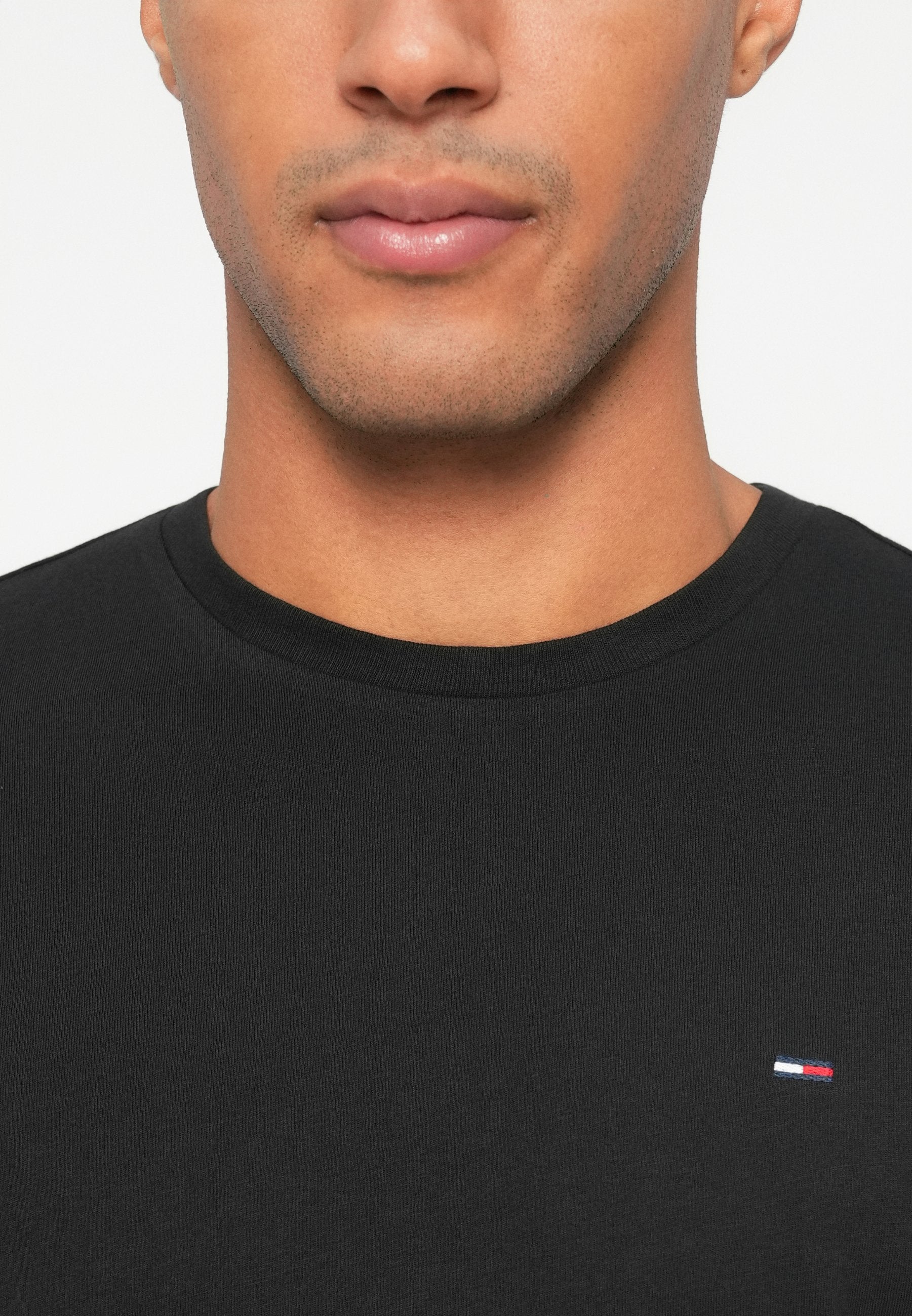 TEE AJUSTÉ - T-shirt basique - noir/vert forêt/écru