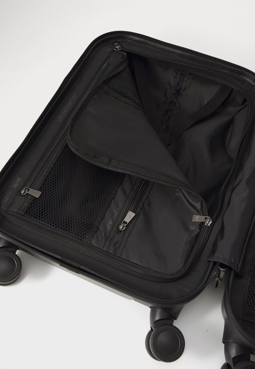 Wheeled suitcase - gunmetal