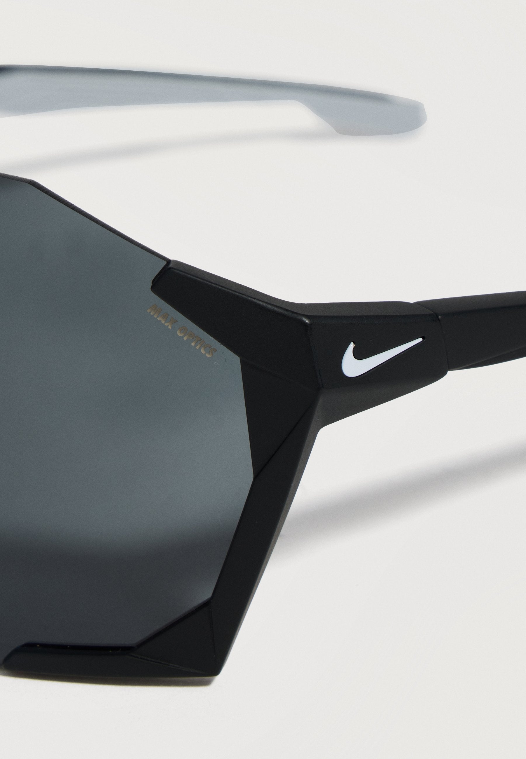 CHARGED SHIELD UNISEX - Sunglasses - black