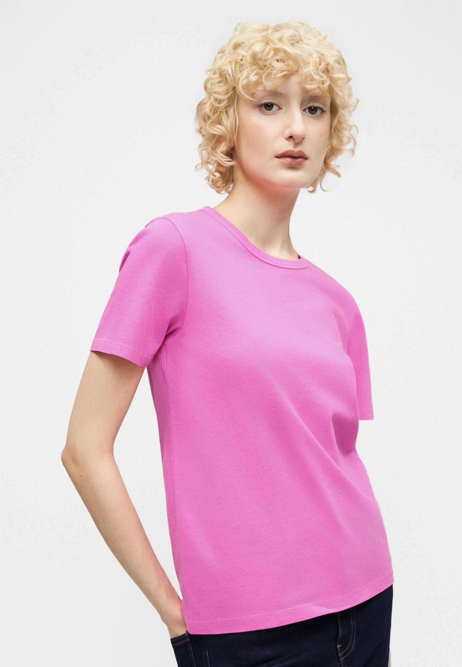 CREW - Basic T-shirt - neon pink glow