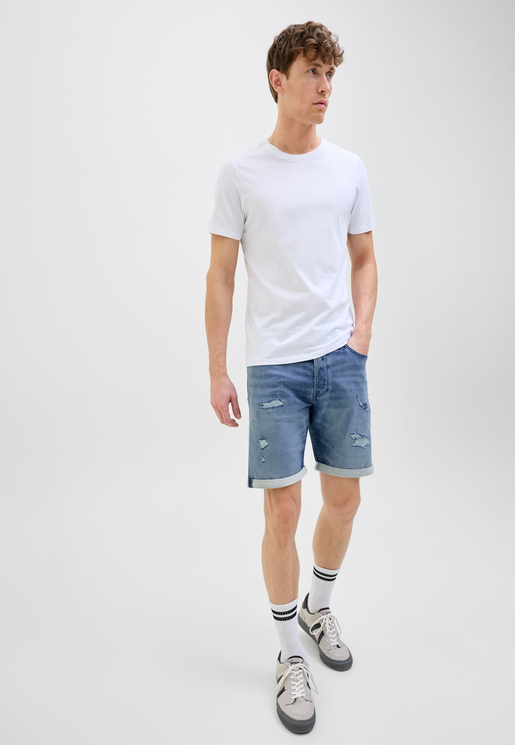 JJIRICK JJICON DENIM SHORTS - Denim shorts - blau