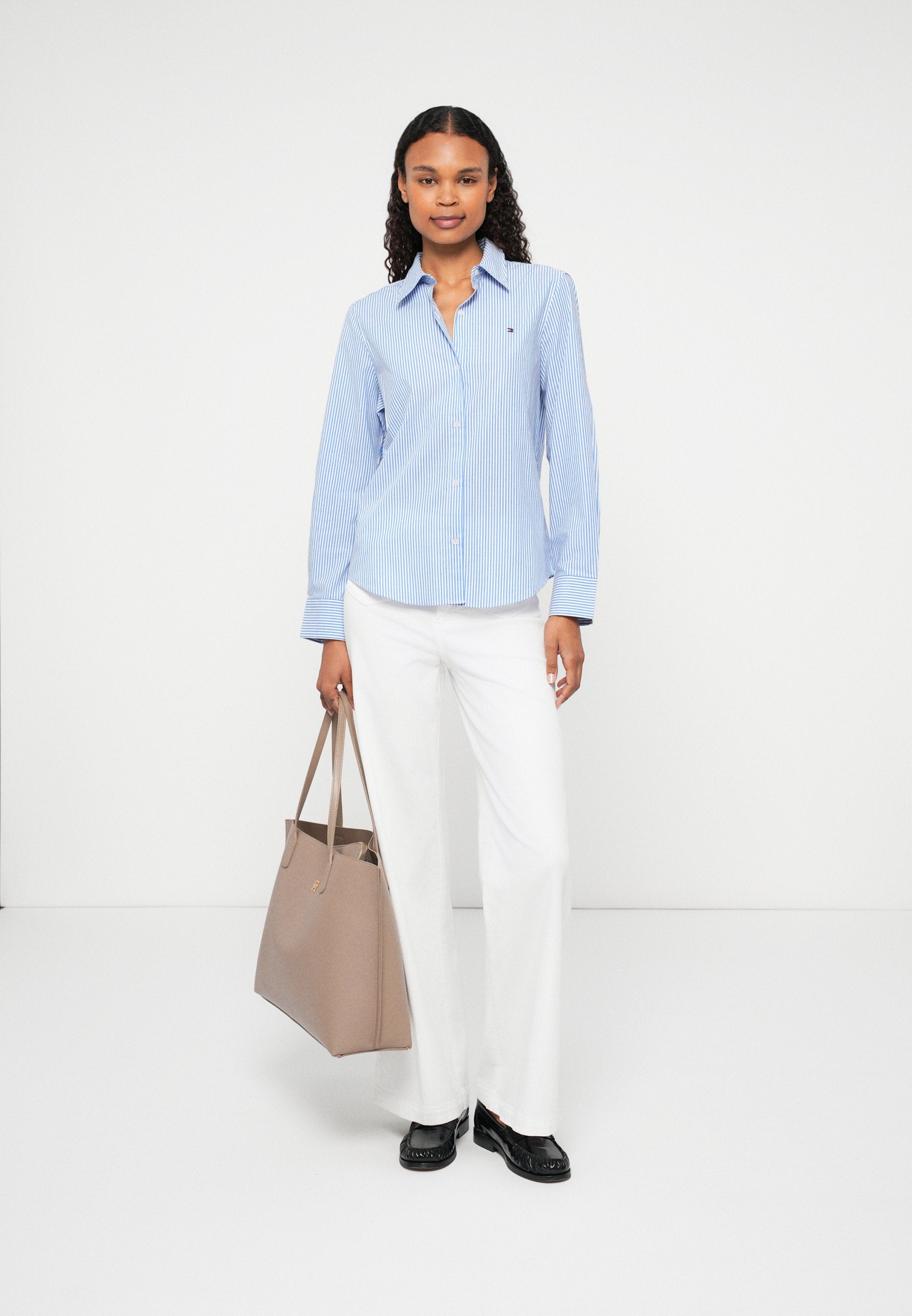REGULAR CLASSIC SHIRT - Button-down blouse - blue