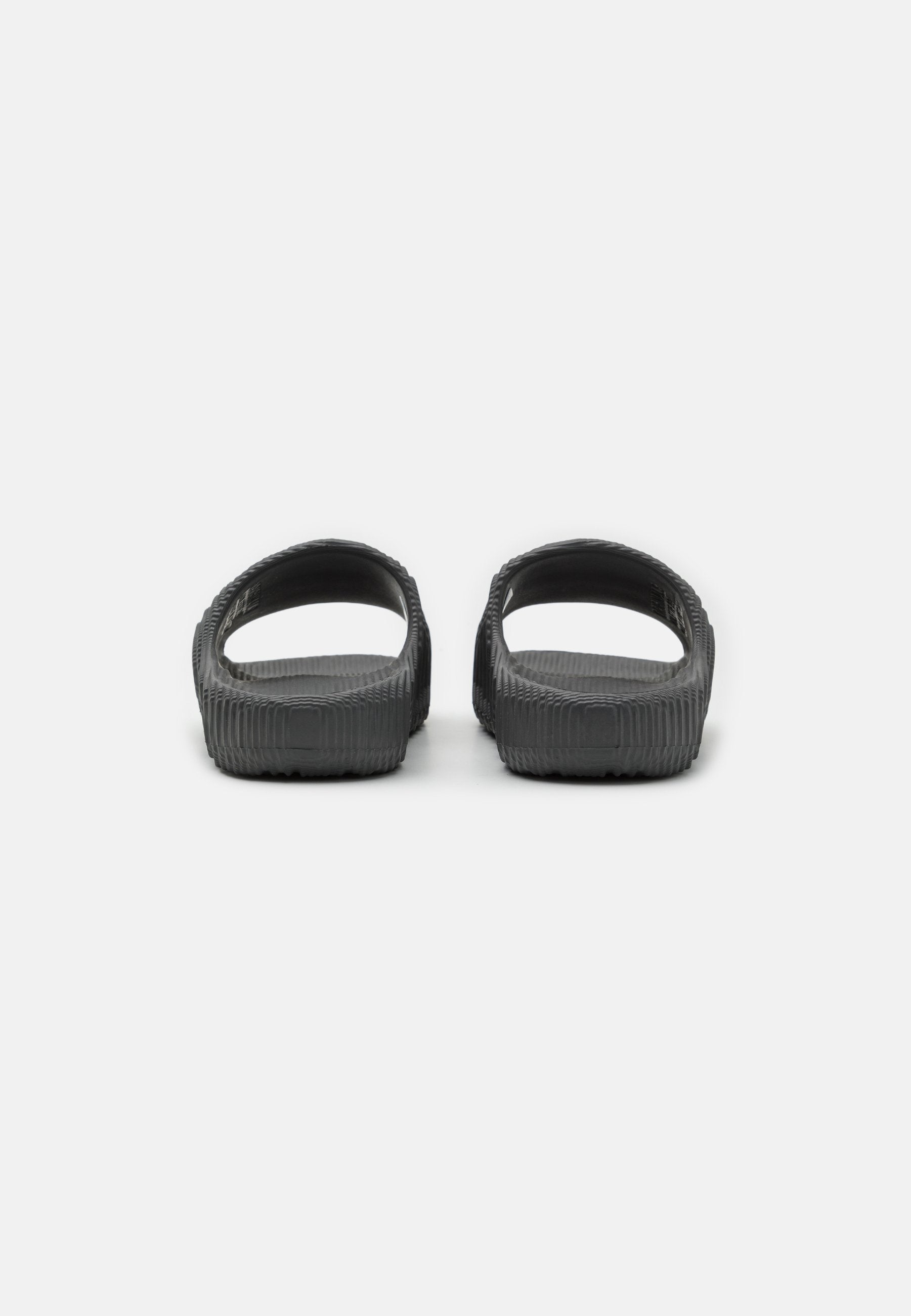 ISLAND CLUB ADILETTE 22 - Claquettes de piscine - grey five/core black
