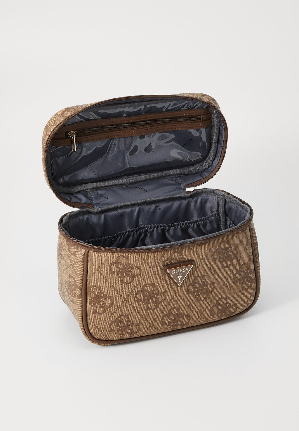 BERTA TOILETRY TRAIN CASE - Wash bag - latte/brown