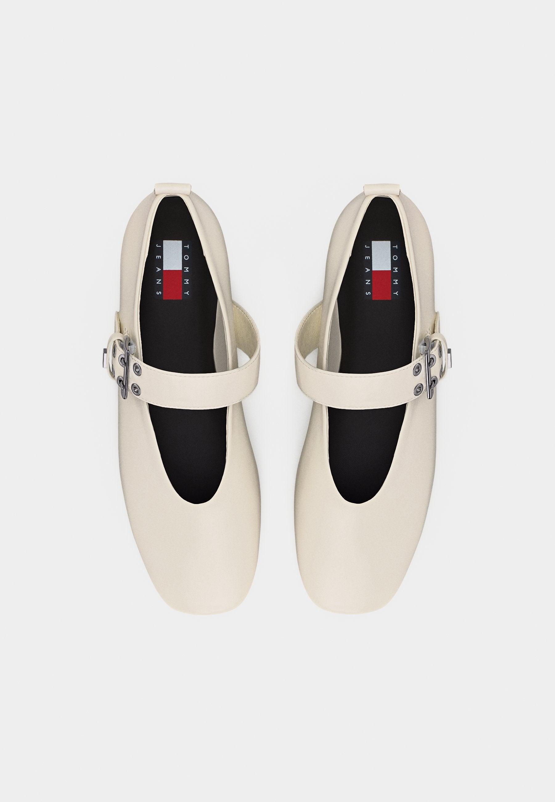 TJW BALLERINA BUCKLE - Ankle strap ballet pumps - ivory