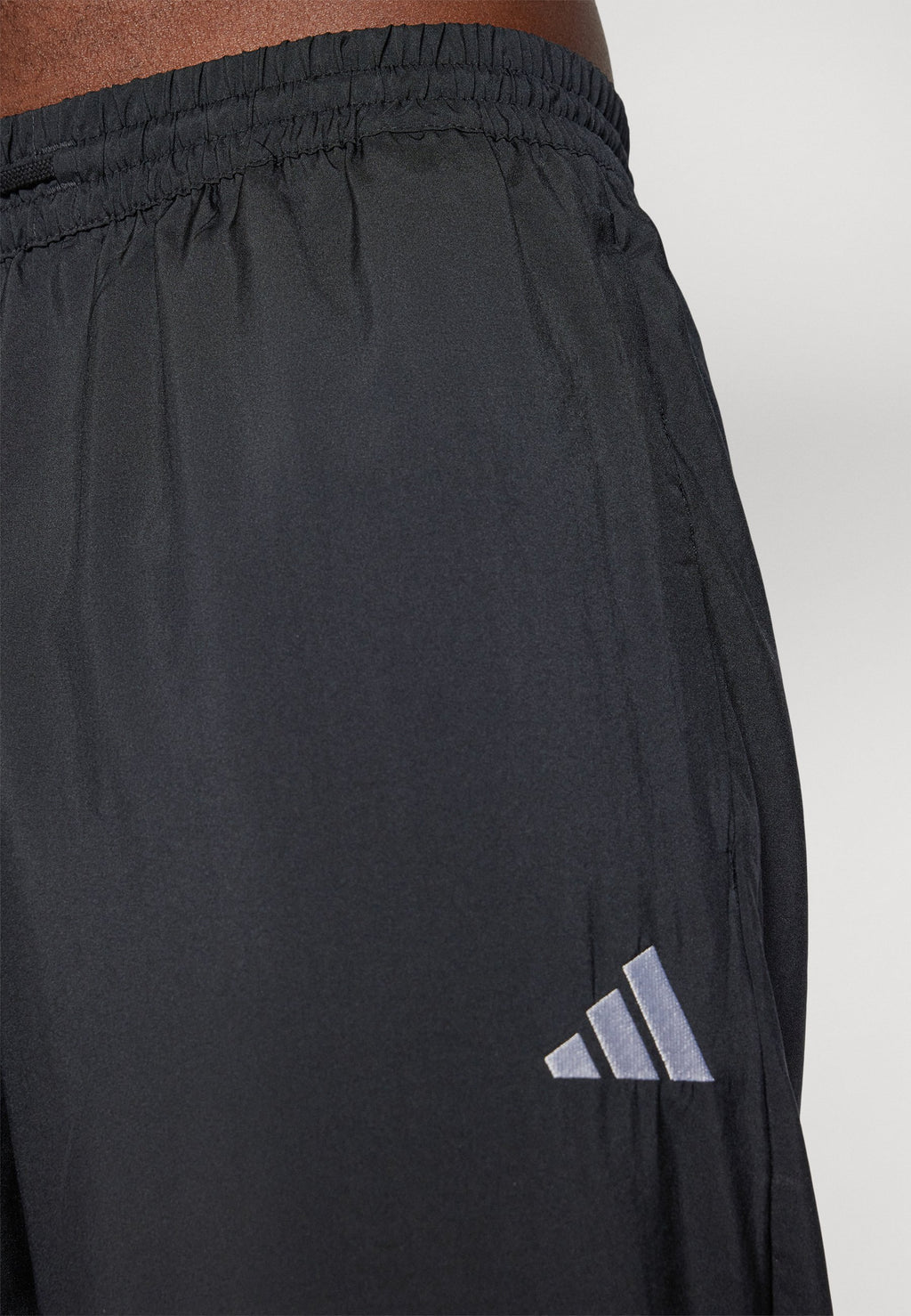 ESSENTIAL SMALL LOGO STANFORD  OPEN HEM - Trousers - black/white