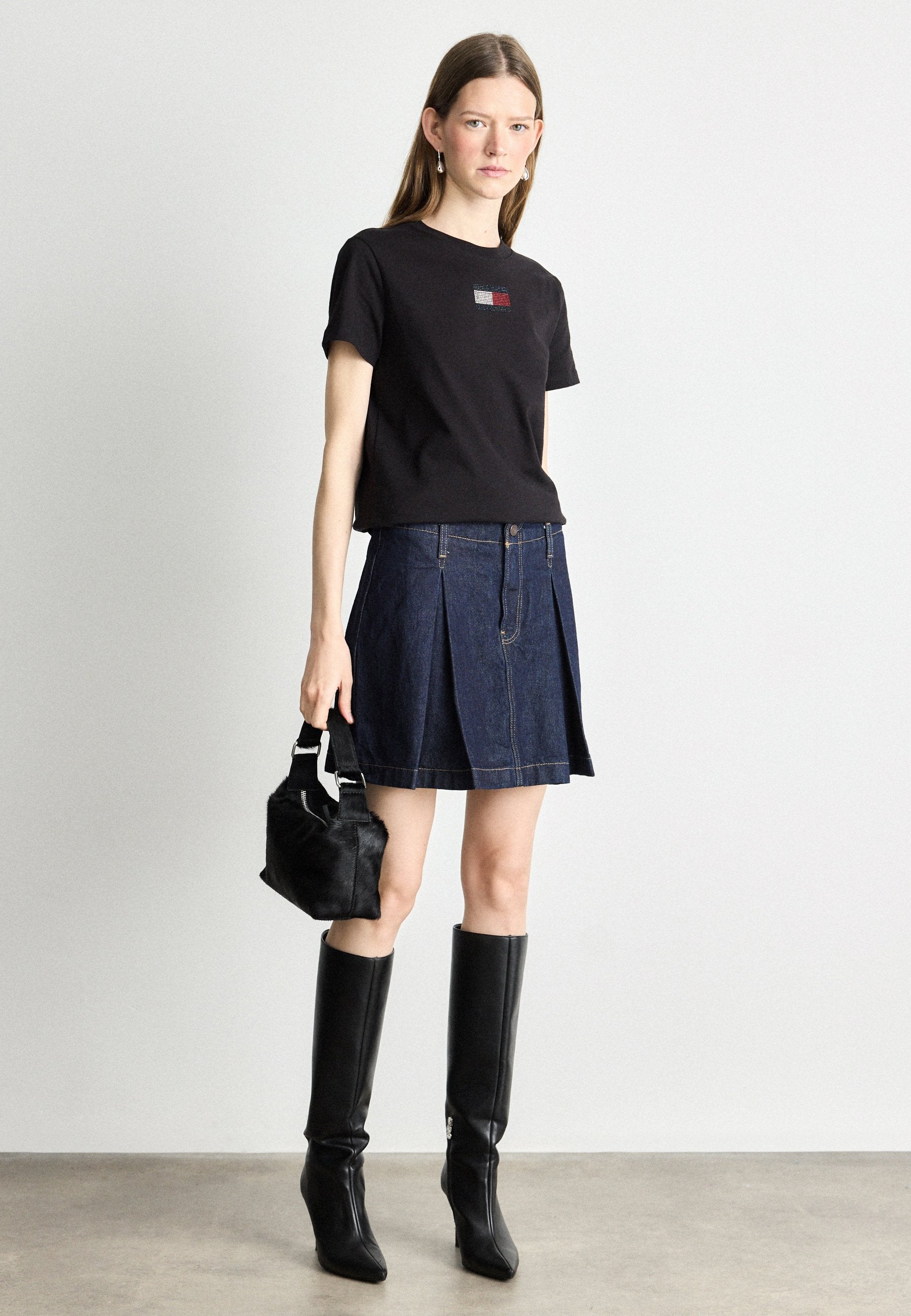 PARTY FLAG TEE - Print T-shirt - black