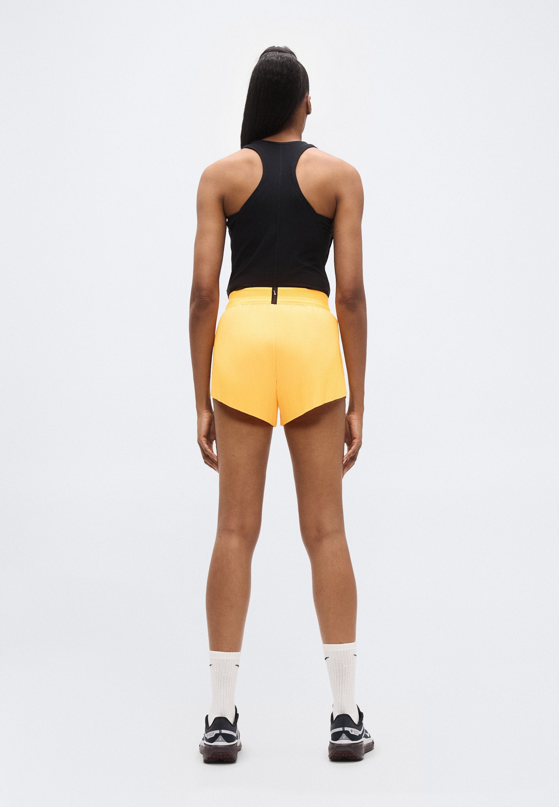 SHORT - Short de sport - orange laser/noir/blanc