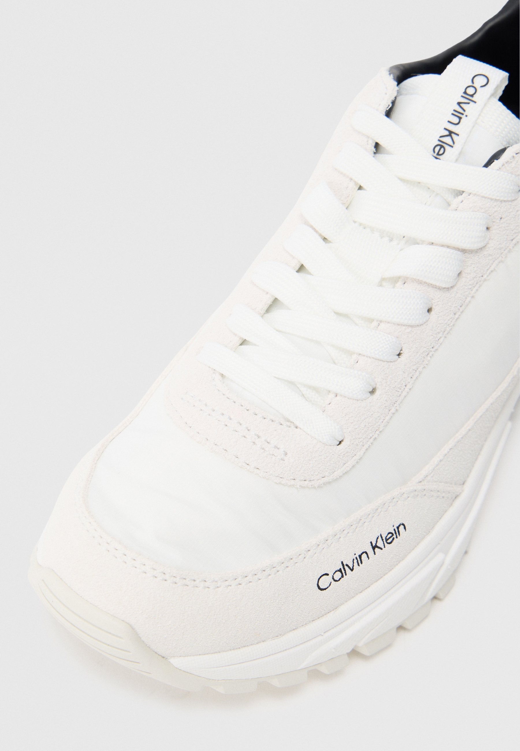HIKE RUNNER - Trainers - bright white/black
