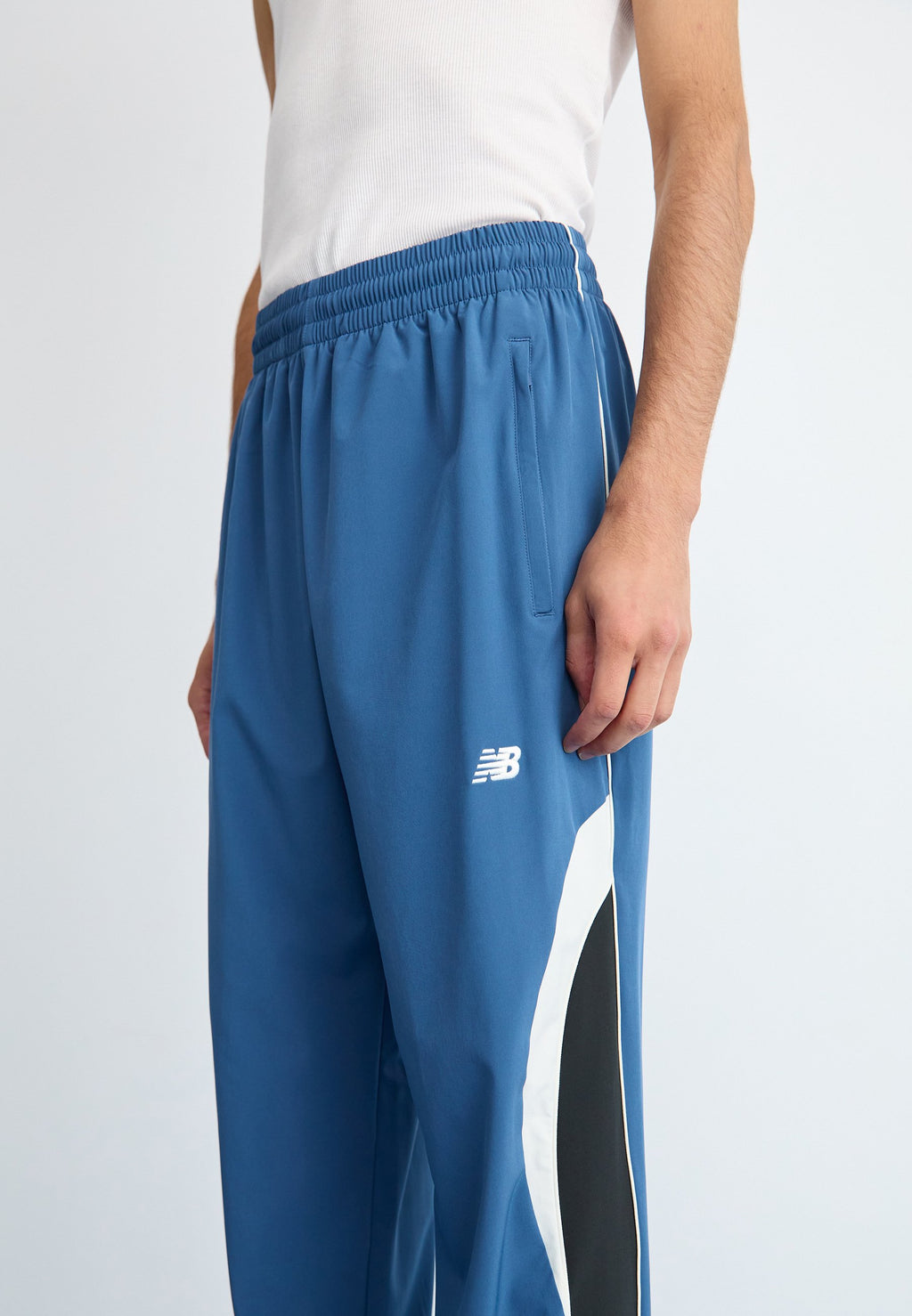 IN GAME TRACK PANT - Tracksuit bottoms - blue