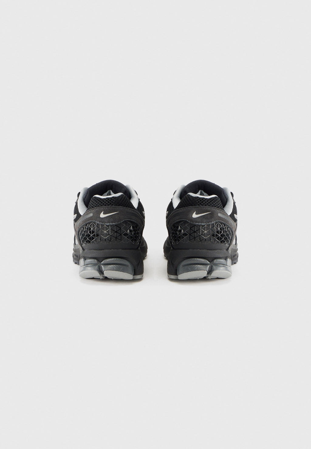 ZOOM VOMERO - Trainers - anthracite/black/chrome/silver-coloured