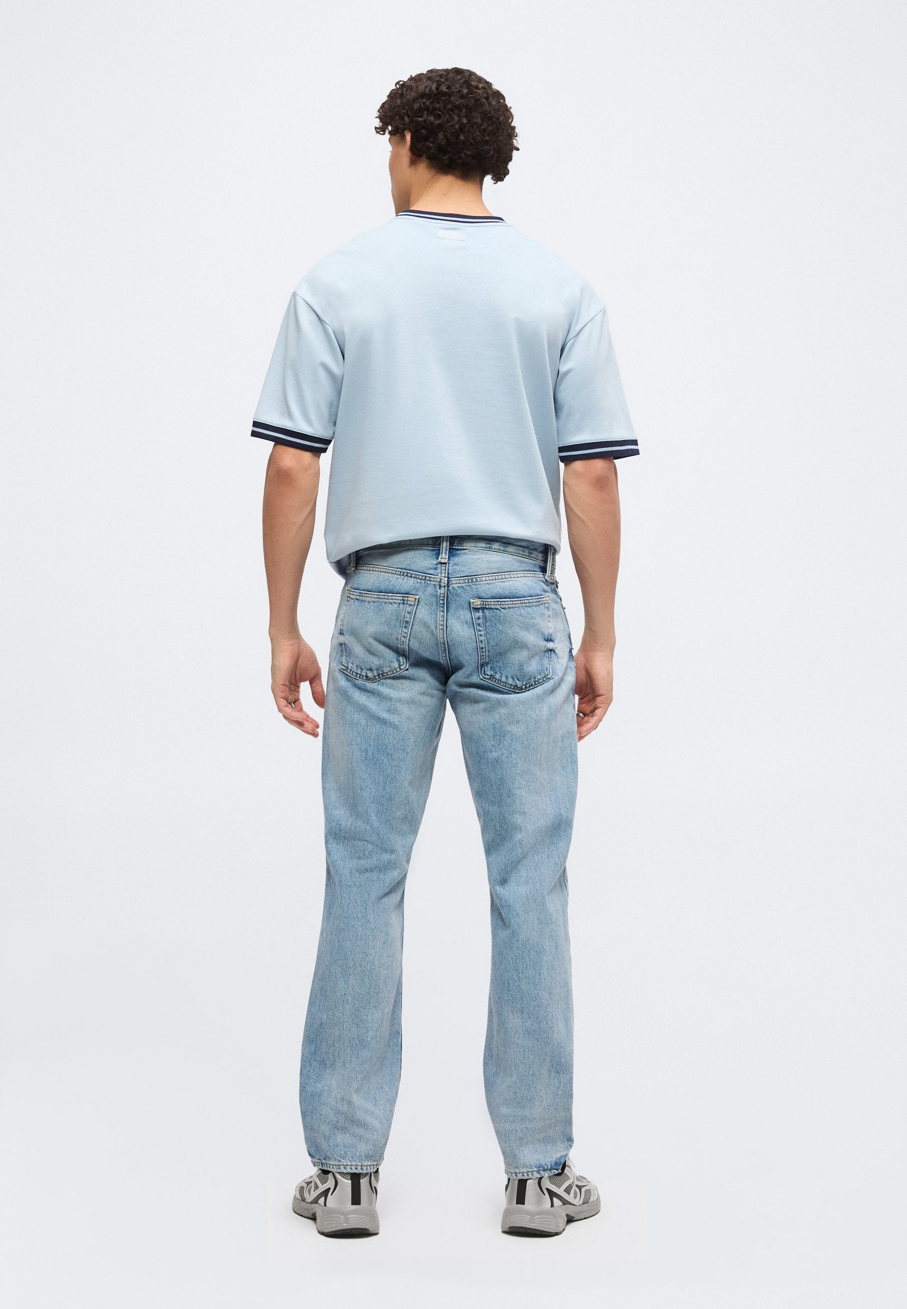 STRAIGHT WORN - Relaxed fit jeans - medium wash
