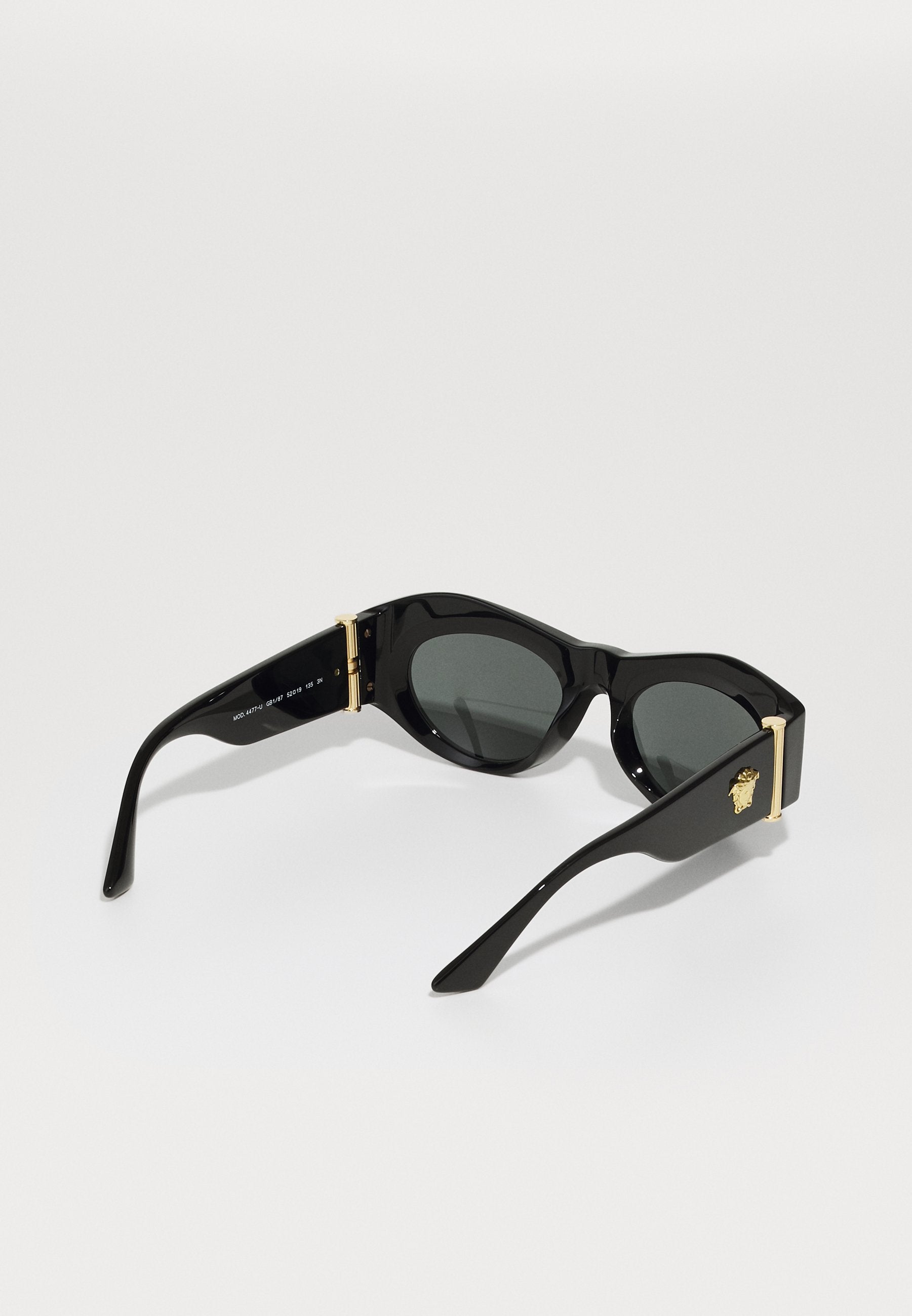 Sunglasses - black