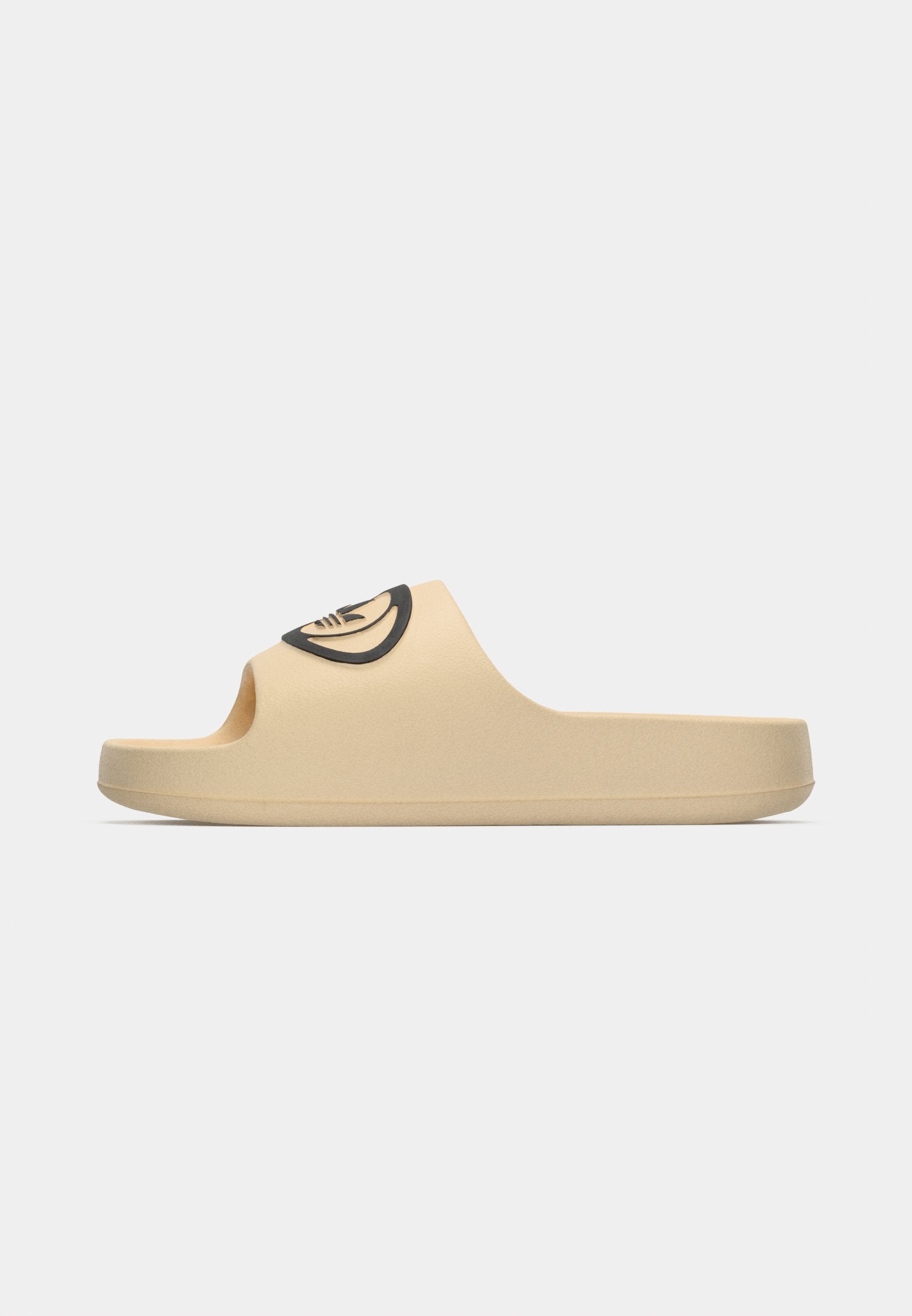 ADILETTE 00S UNISEX - Mules - sand strata/core black