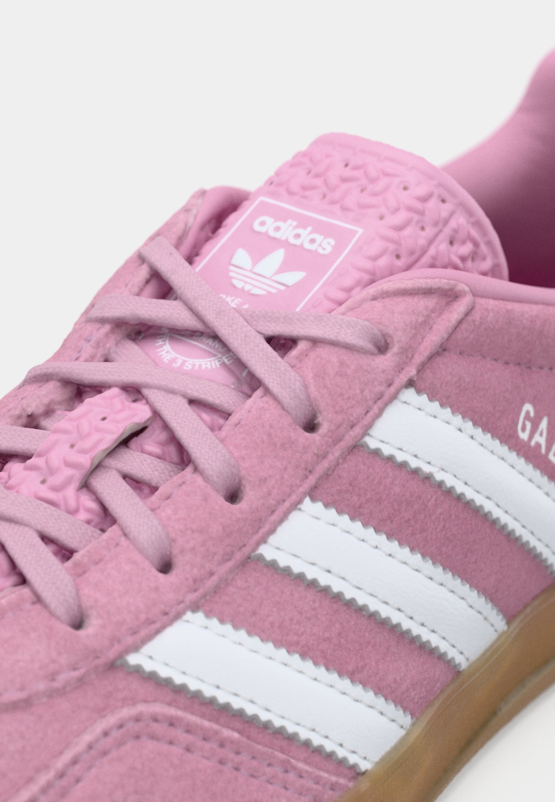 GAZELLE INDOOR - Trainers - bliss lilac/footwear white