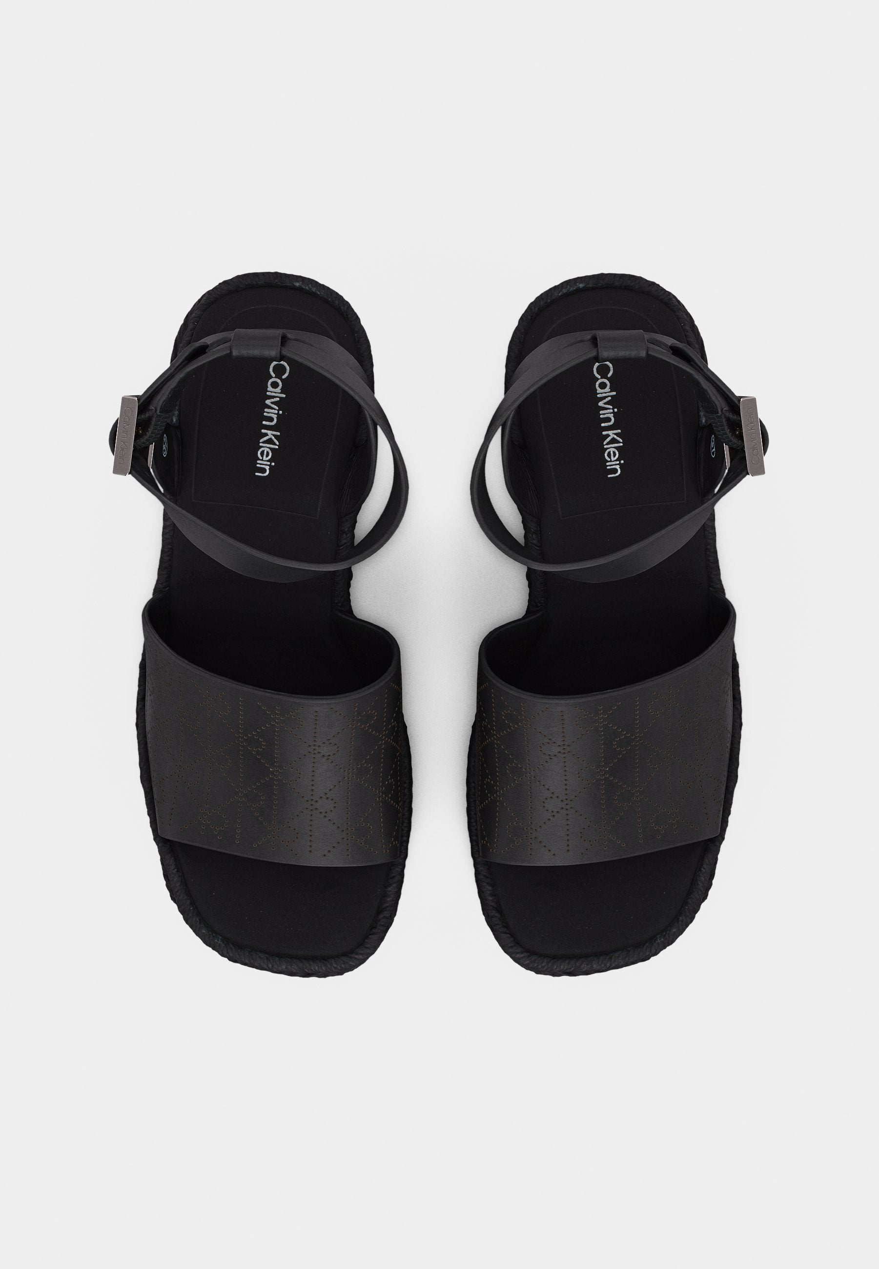 Platform sandals - triple black