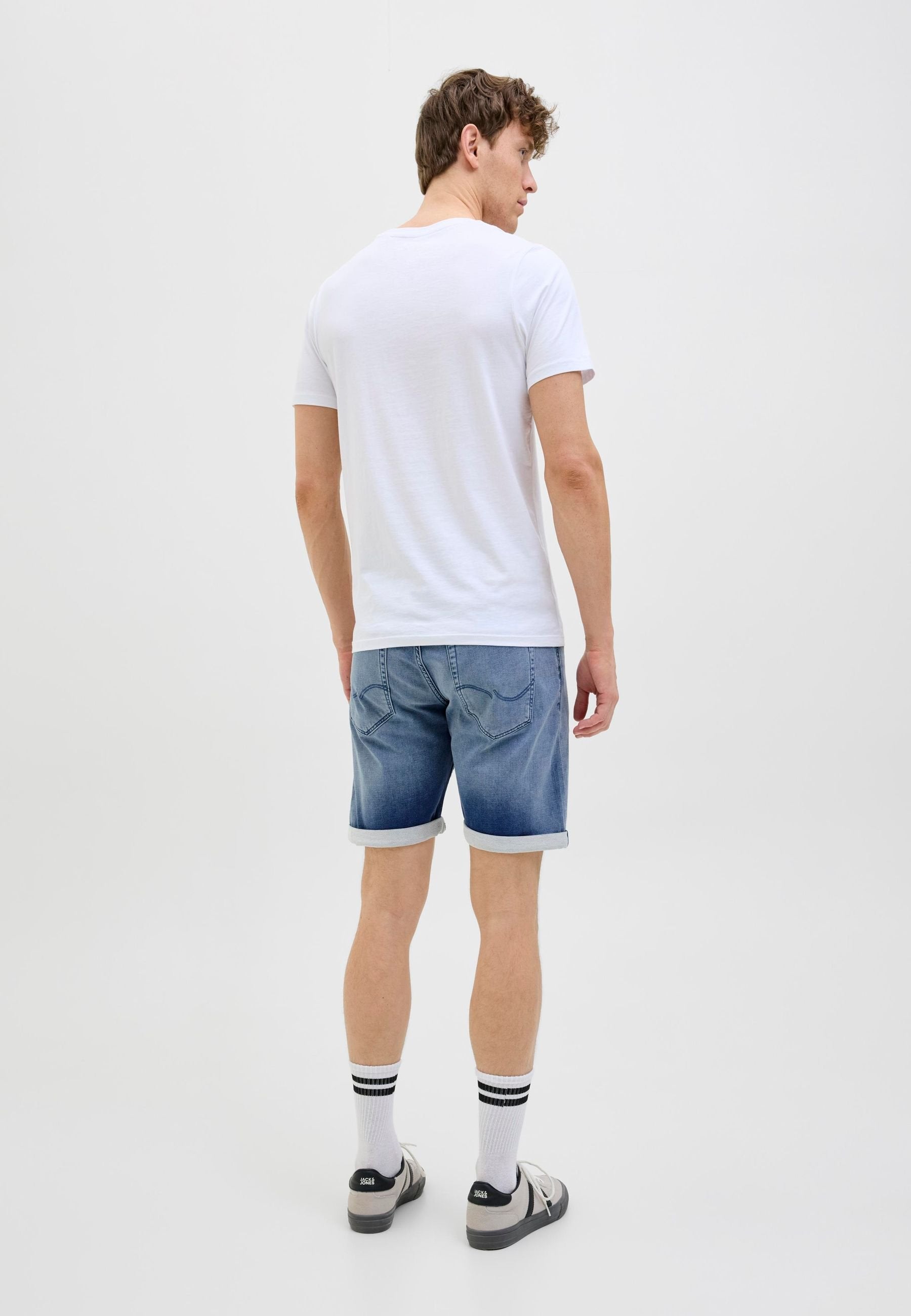 JJIRICK JJICON DENIM SHORTS - Denim shorts - blau