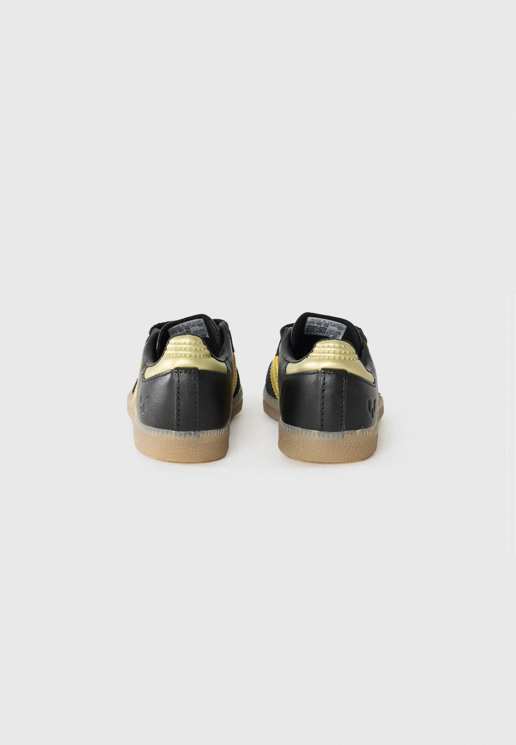 SAMBA MESSI UNISEX - Indoor football boots - core black/gold-coloured/gum