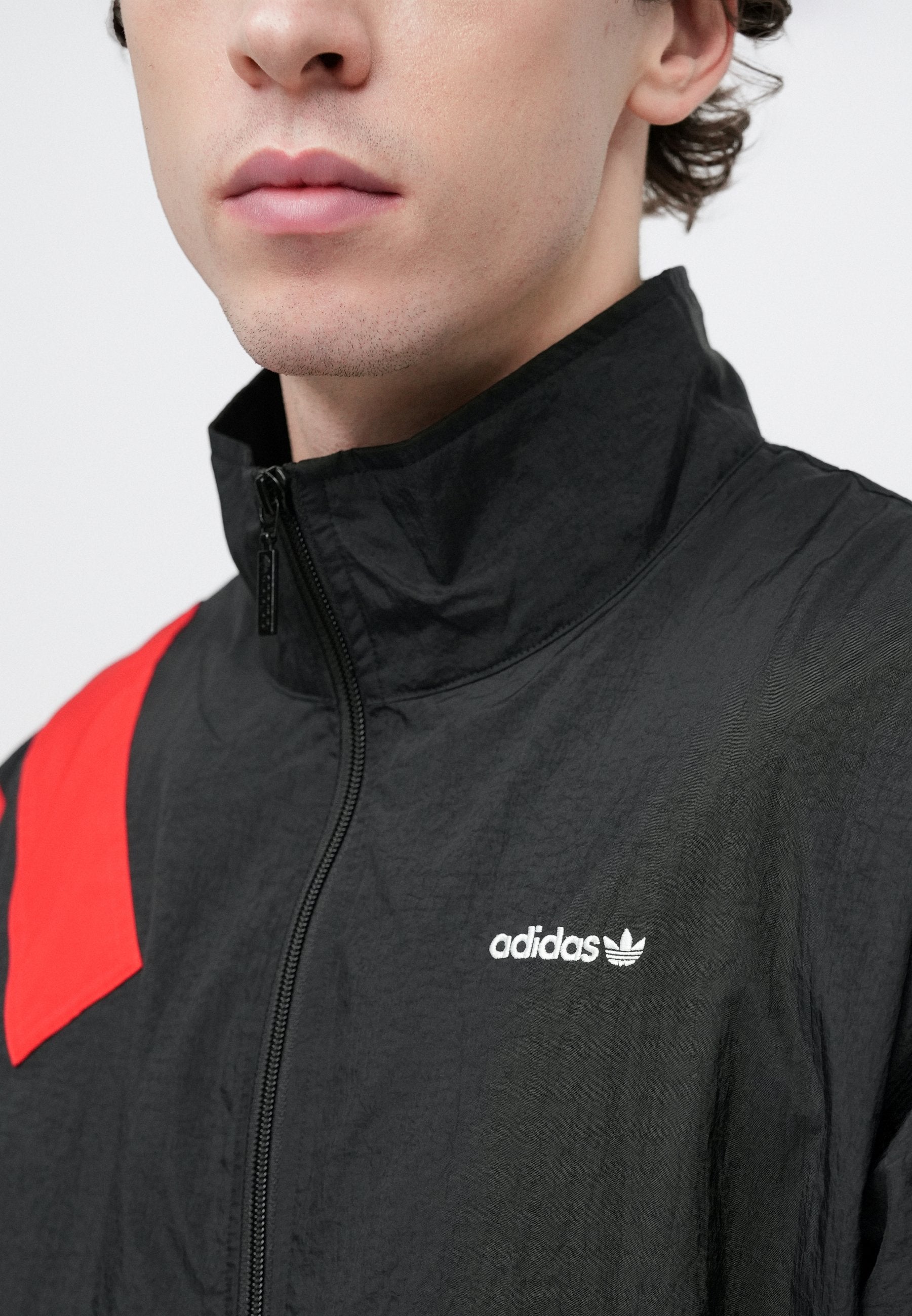 ARCH - Training jacket - black/better scarlet