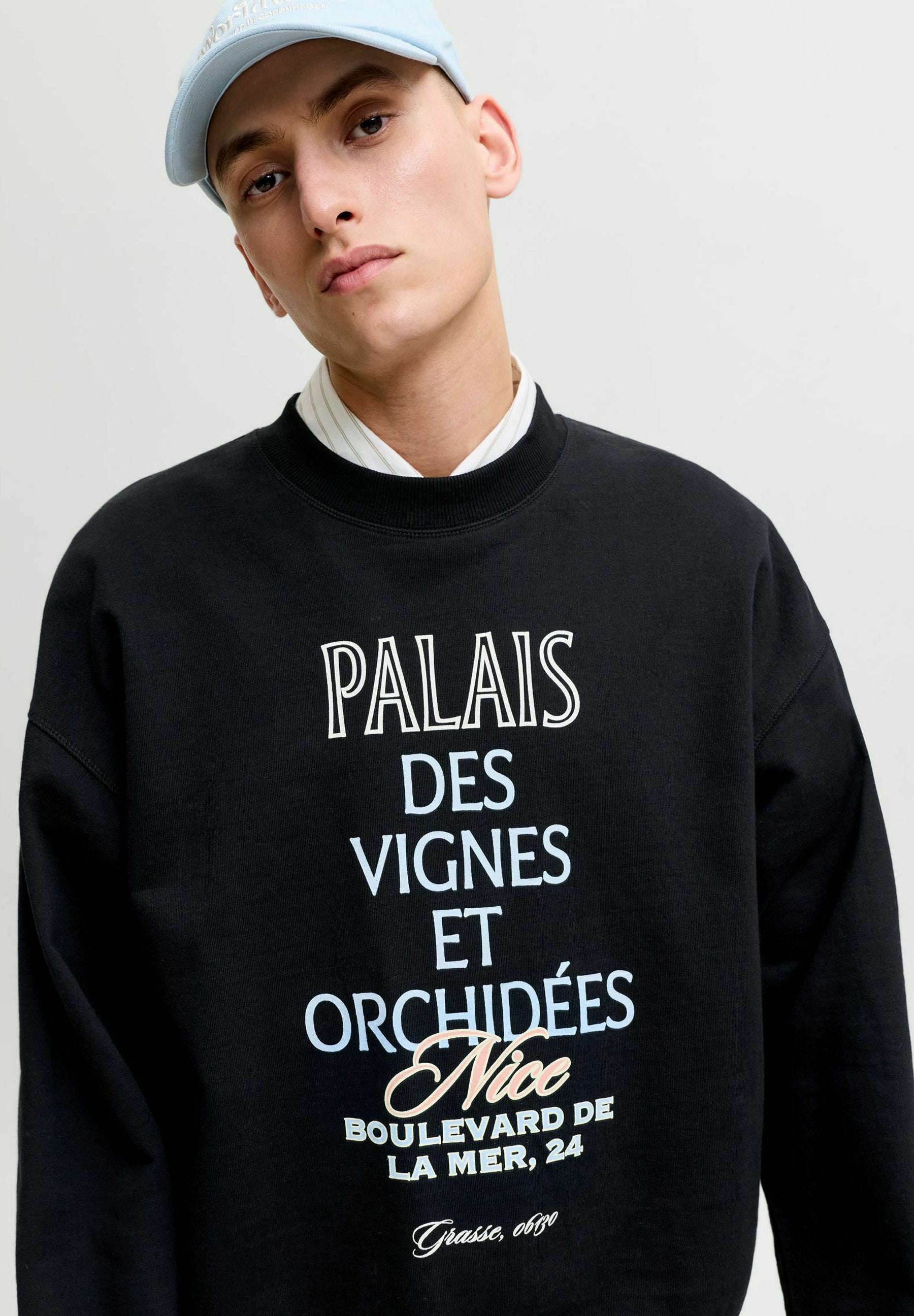 Sweatshirt - black