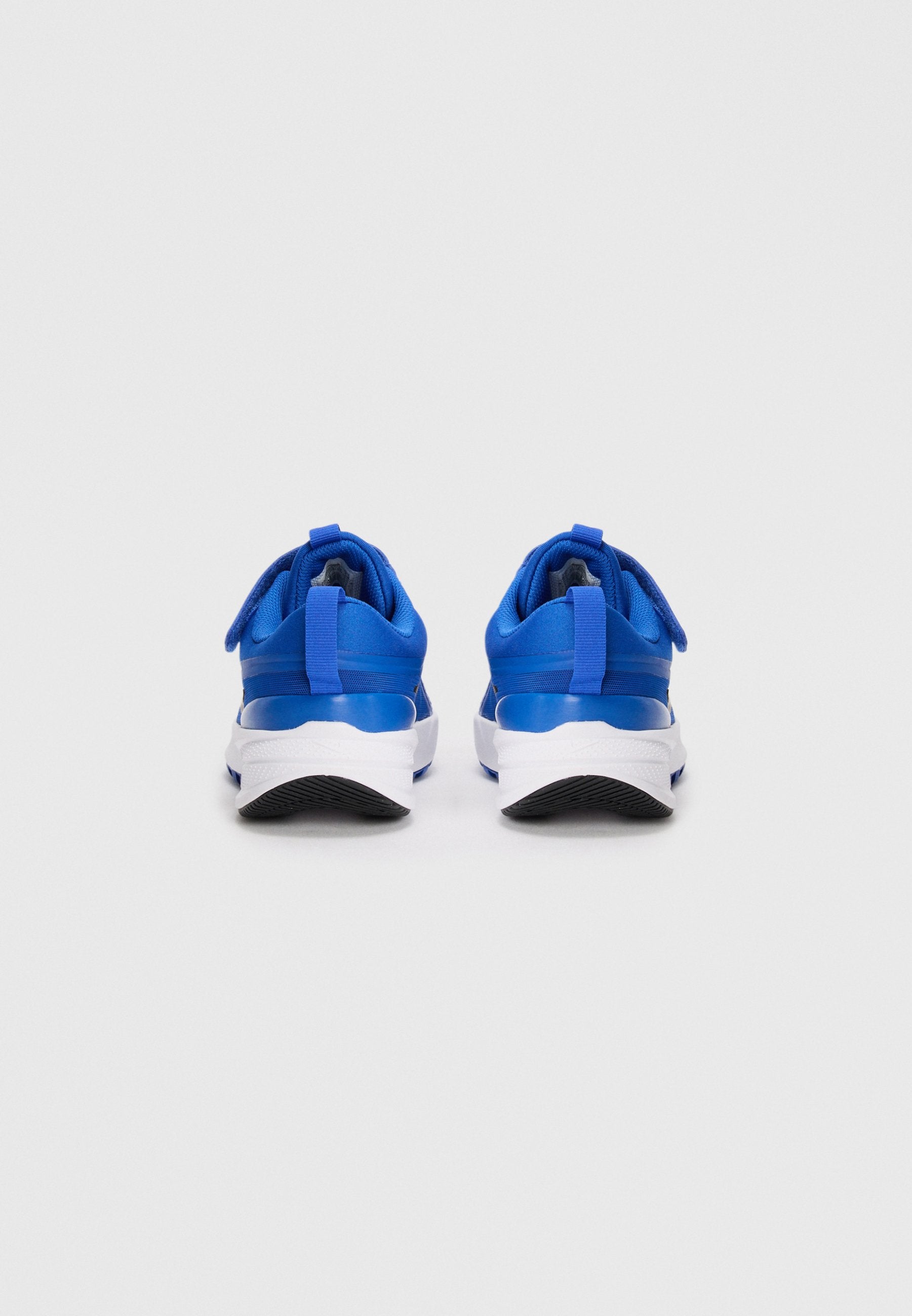 STAR RUNNER 5 UNISEX - Road running shoes - game royal/black/white